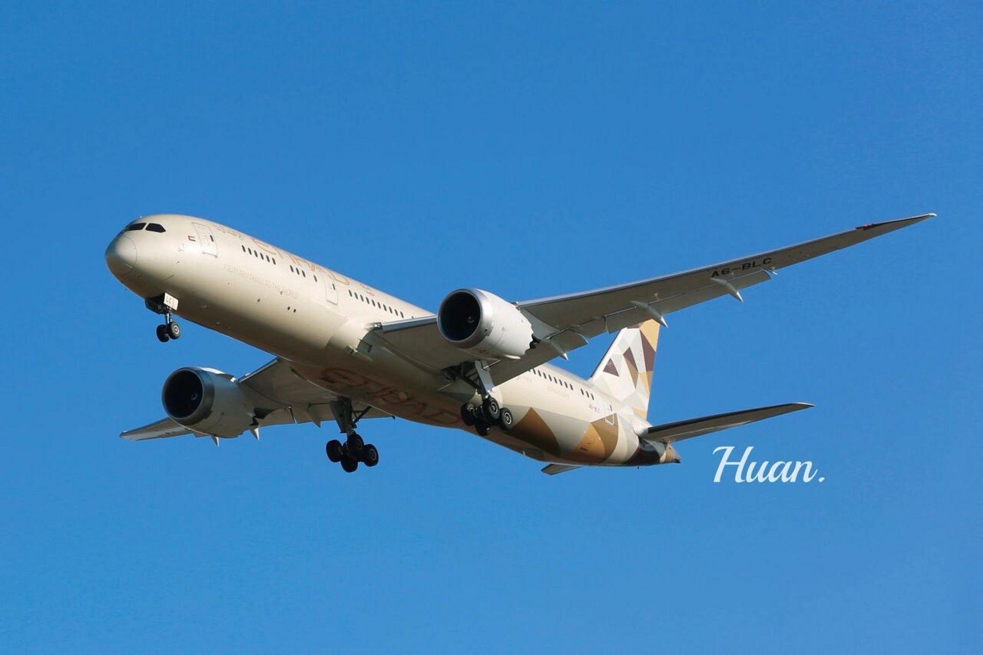 阿提哈德787沙漠之钻|航空字母数字读法 阿布扎比auh-北京首都pek 阿