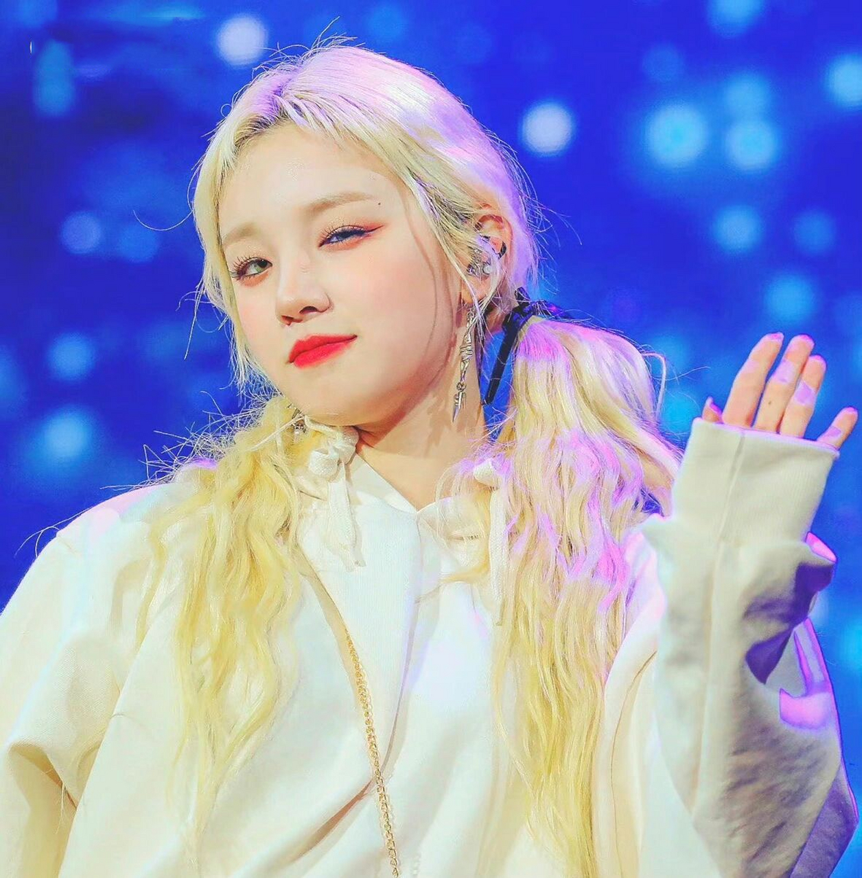 【可盐可甜】雨琦头像