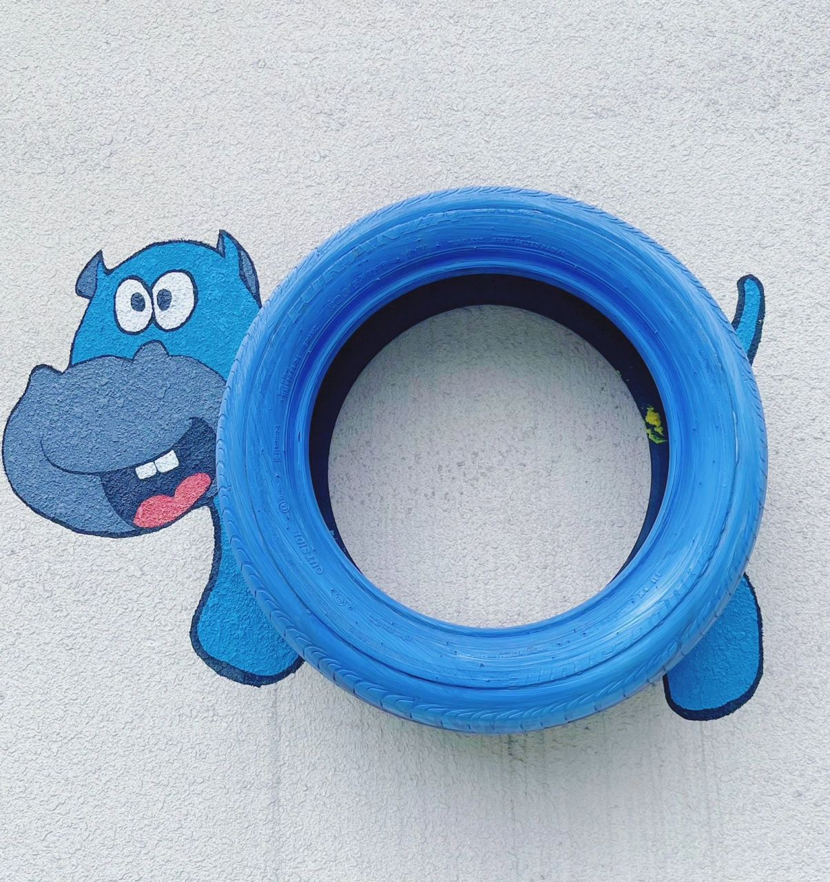 幼儿园环创 | 户外 | 轮胎改造 轮胎创意墙绘