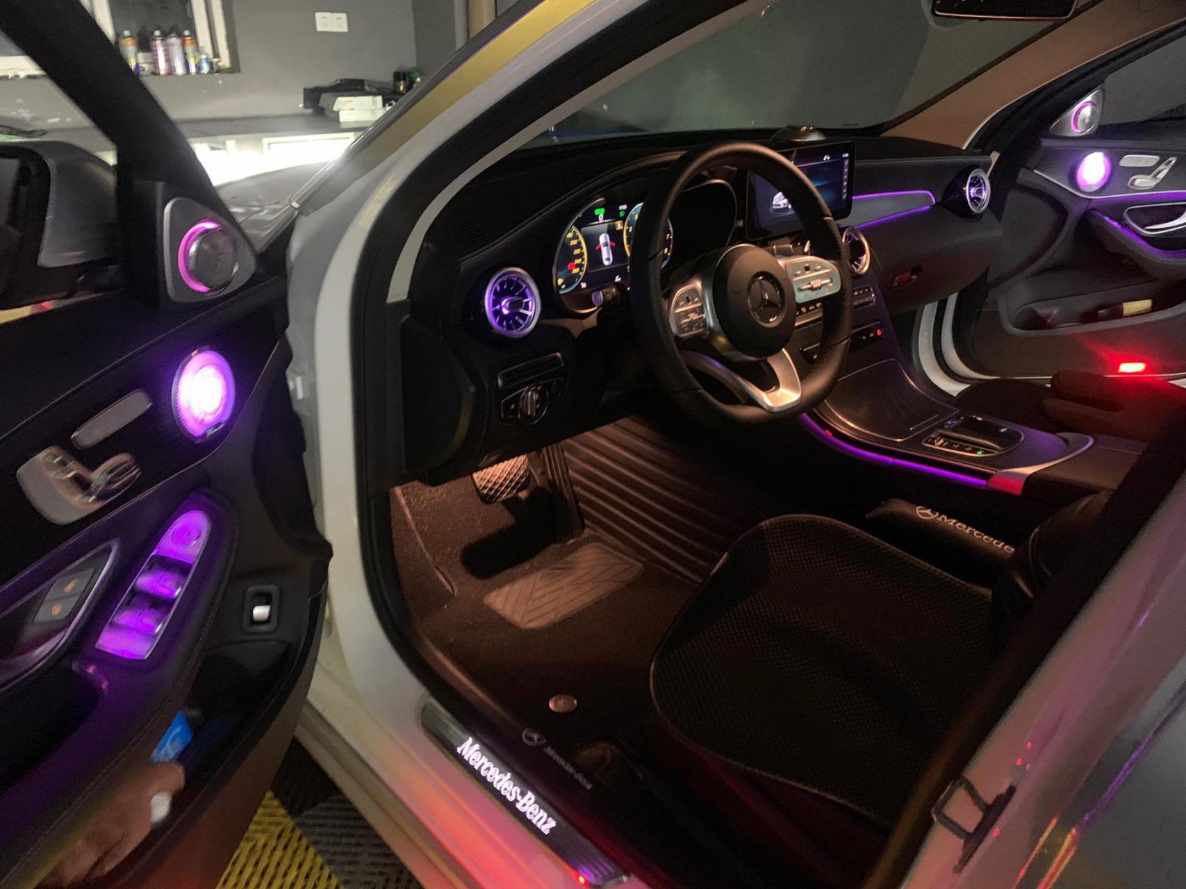 21款奔驰c260l 64色多色彩氛围灯.