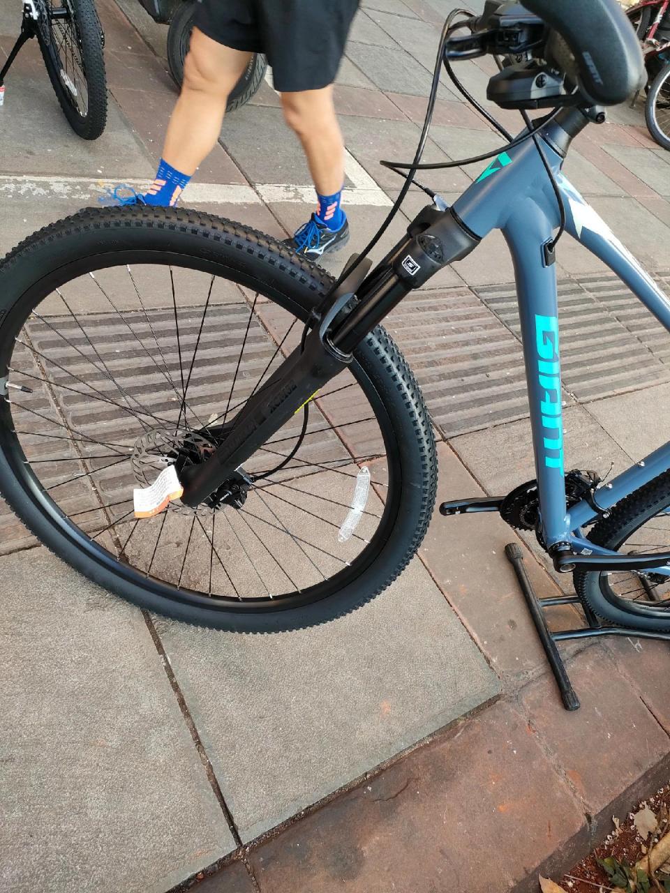 25款捷安特giant atx830 810现货 升级了三拓的避震前叉,还有其他的小