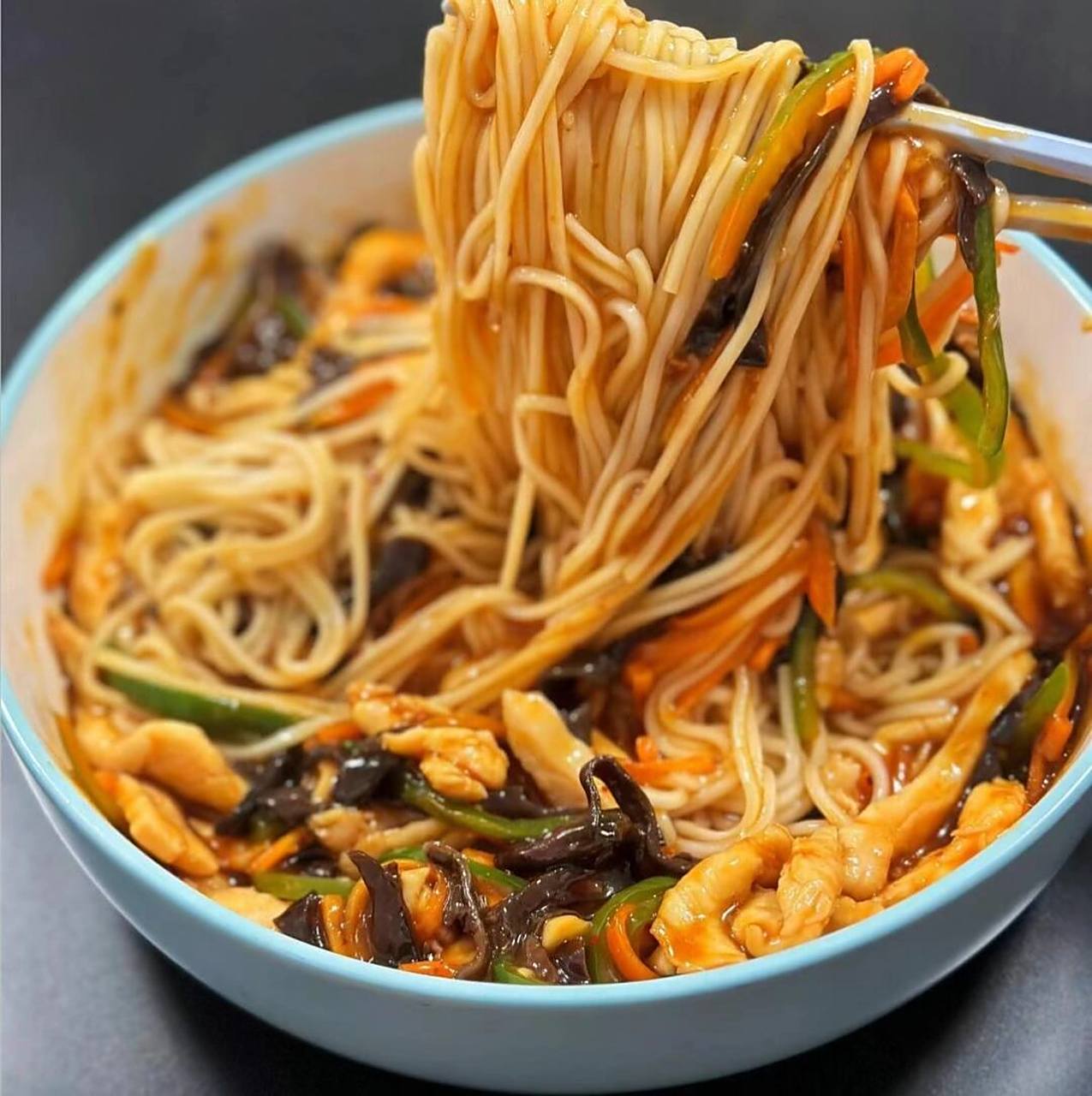 9297面食分享|鱼香肉丝拌面 步骤: 16615木耳泡发后和青椒胡