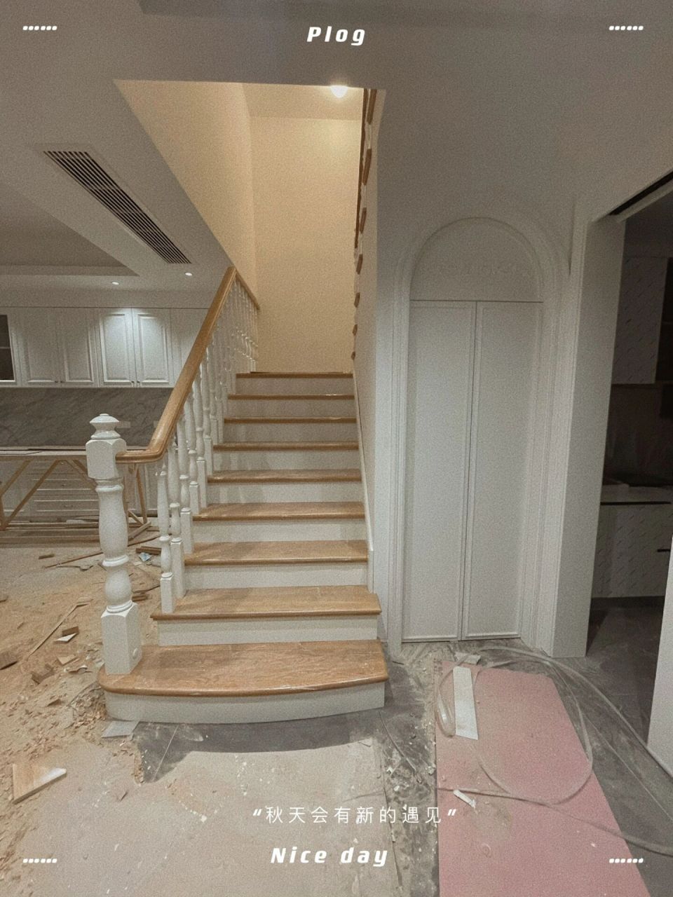 轻法式白橡木跳色实木楼梯,豪华步太美了 我们的地板是白橡木原木