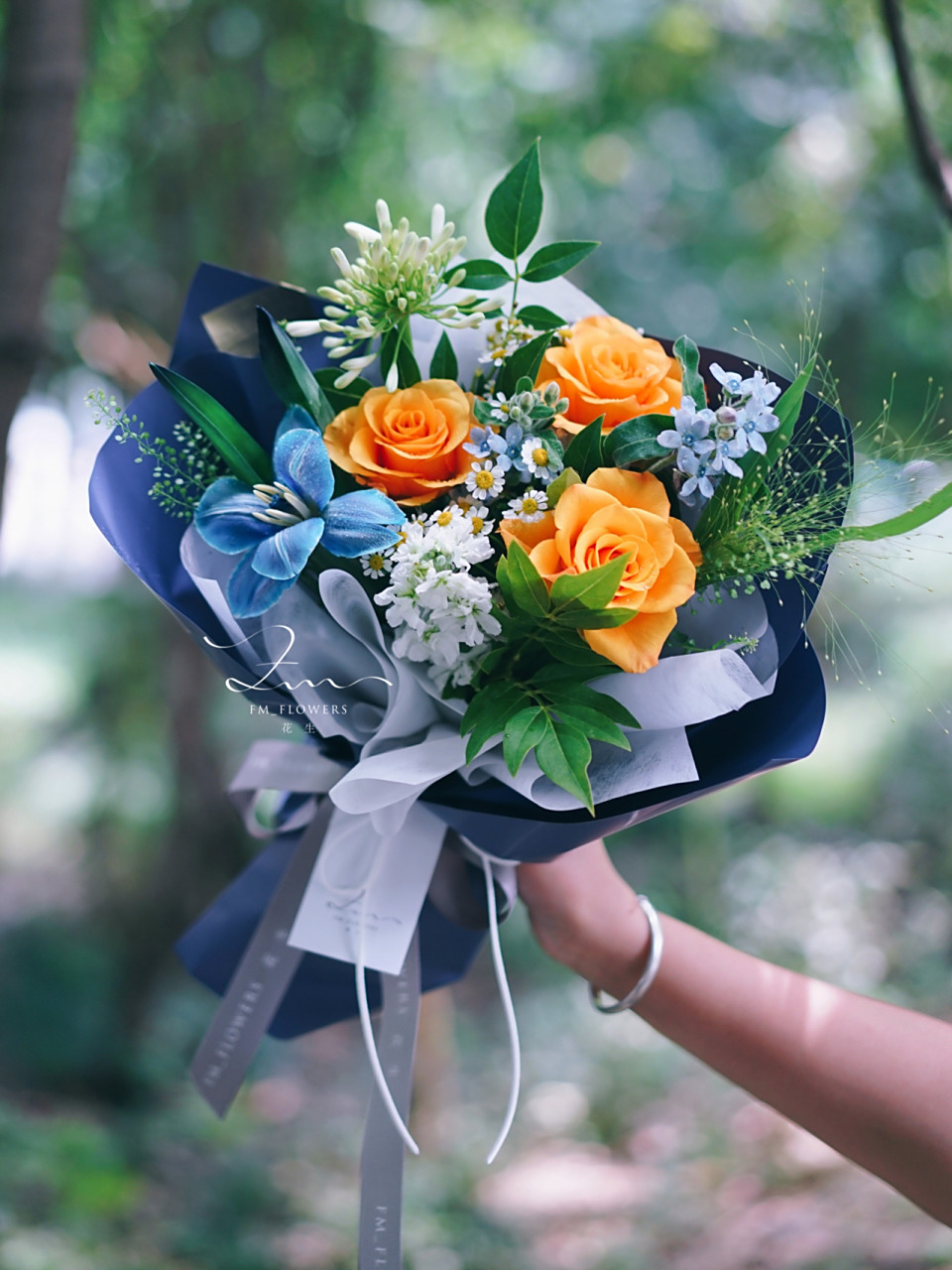 毕业季花束合集|带着花儿拍毕业照95 毕业季到来,不夸张但精致的小