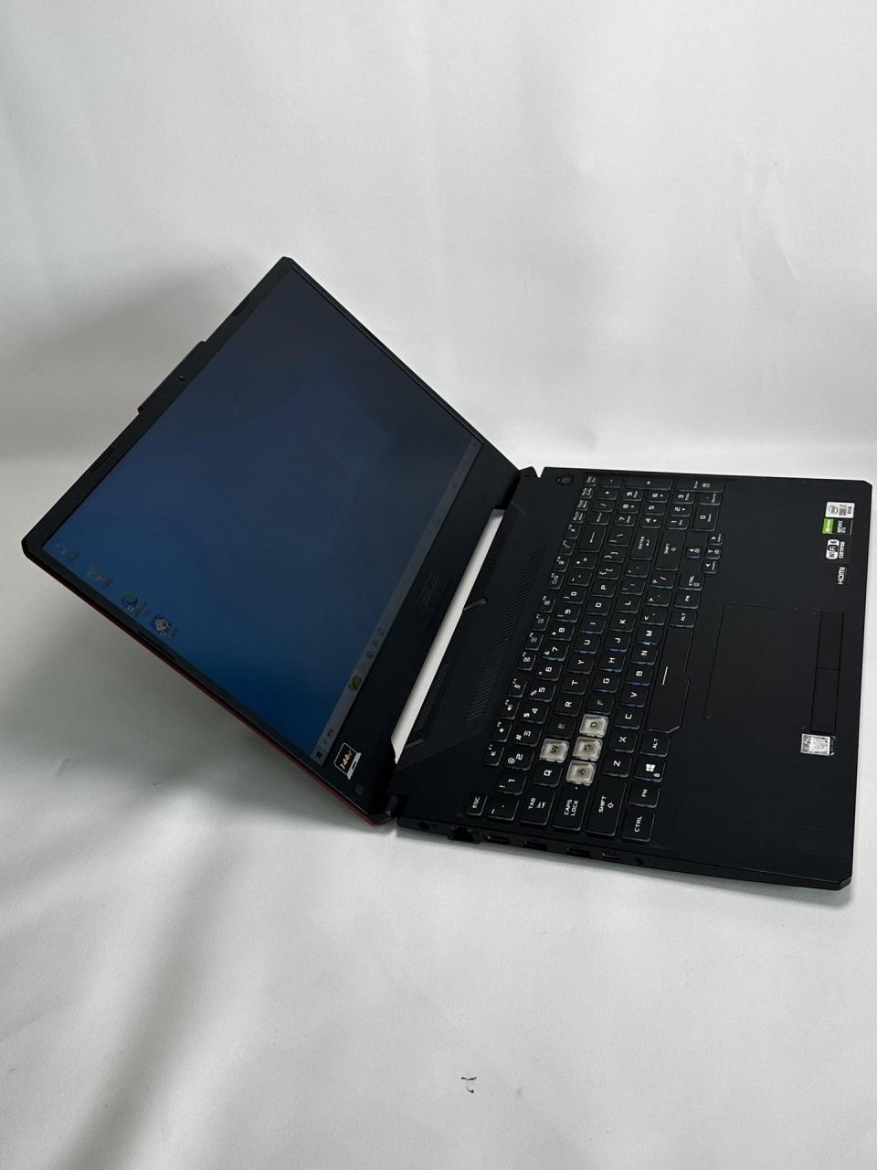 华硕飞行堡垒8/i7-10870h四核/华硕飞行堡垒8/i7-10870h四核/gtx1660