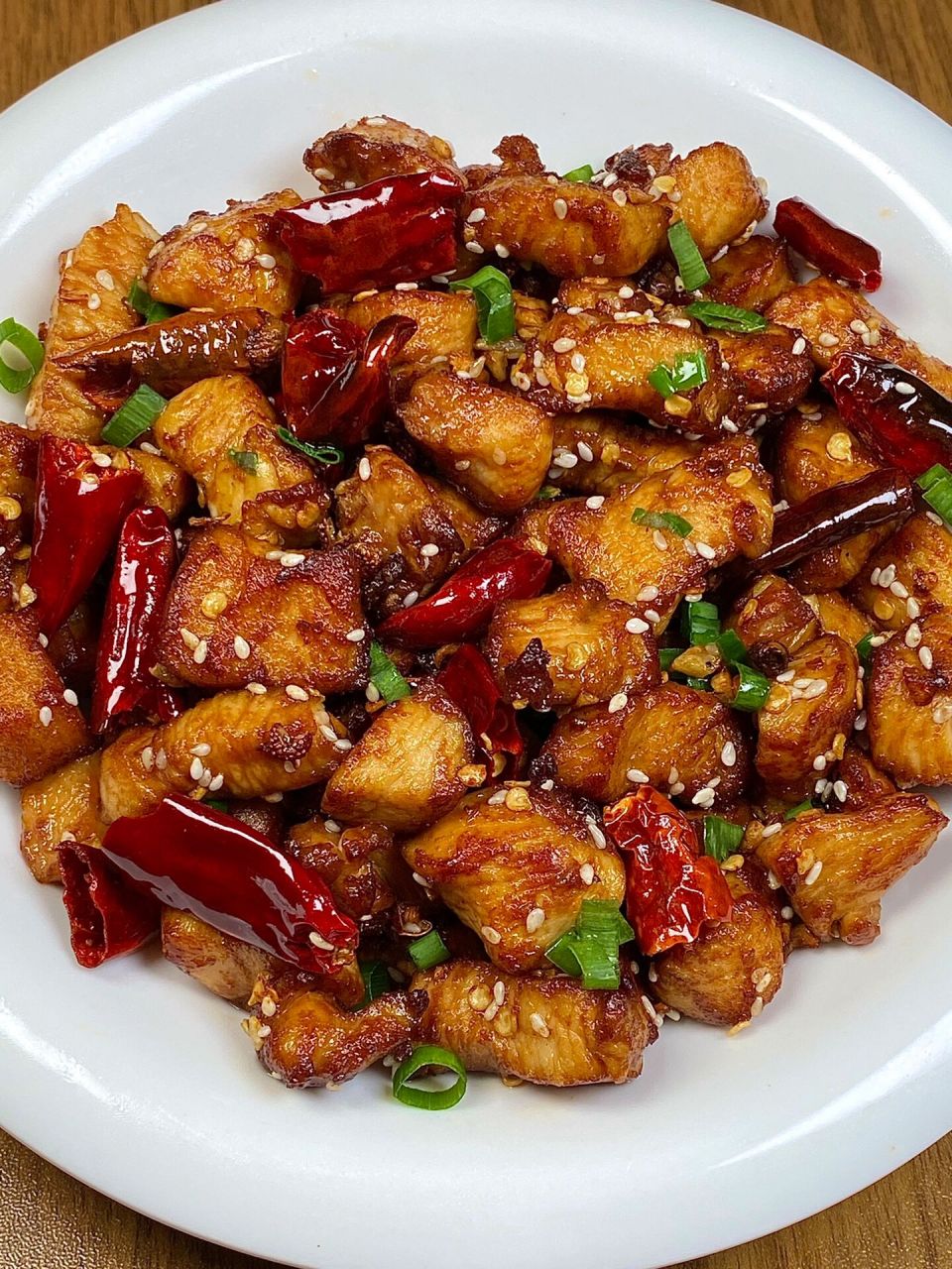 家里的米饭又遭殃了 今天做的辣子鸡丁,实在是好好吃哇!