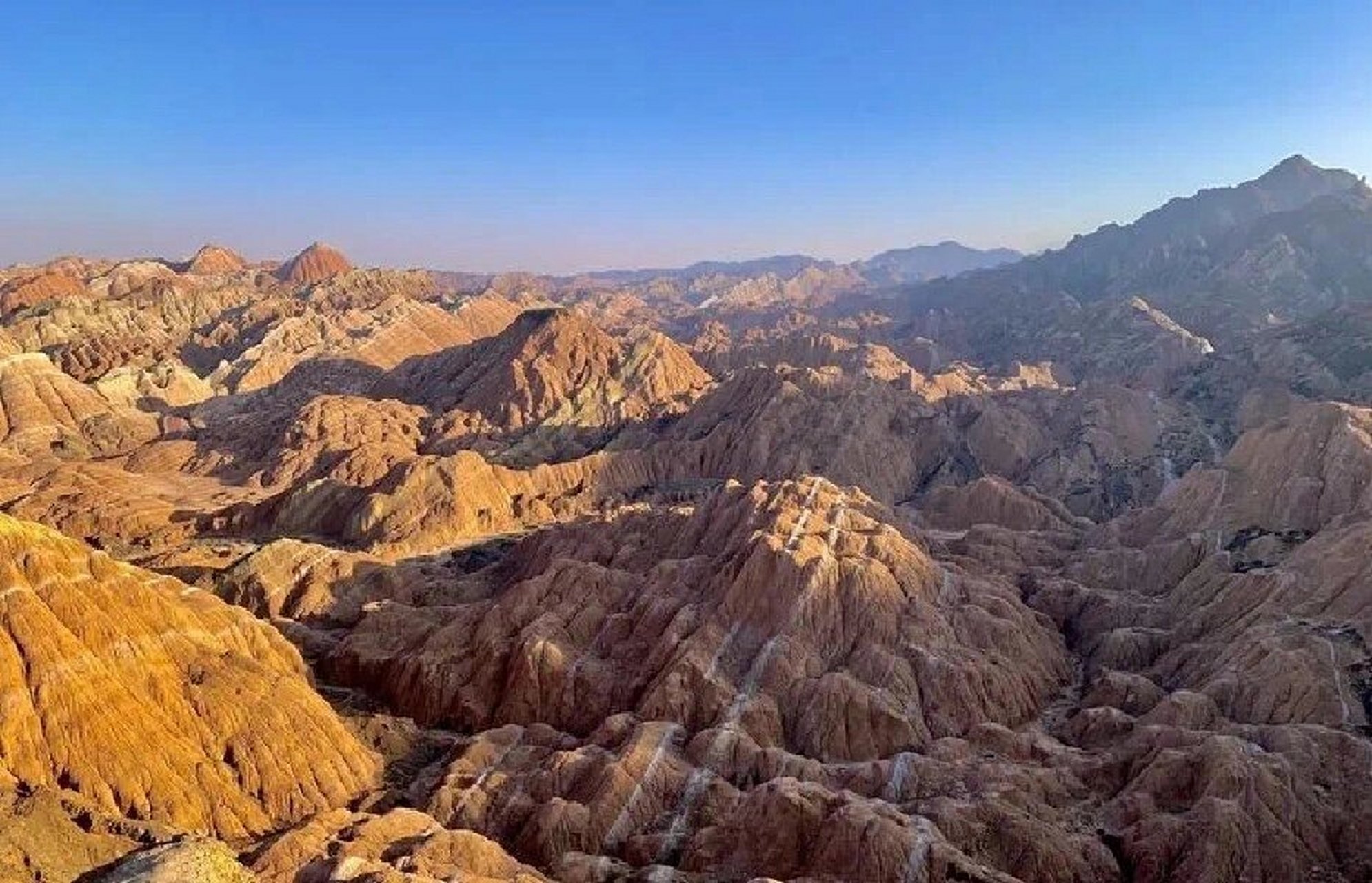 高中地理常考考点～丹霞和雅丹 丹霞是以广东丹霞山命名的地貌.