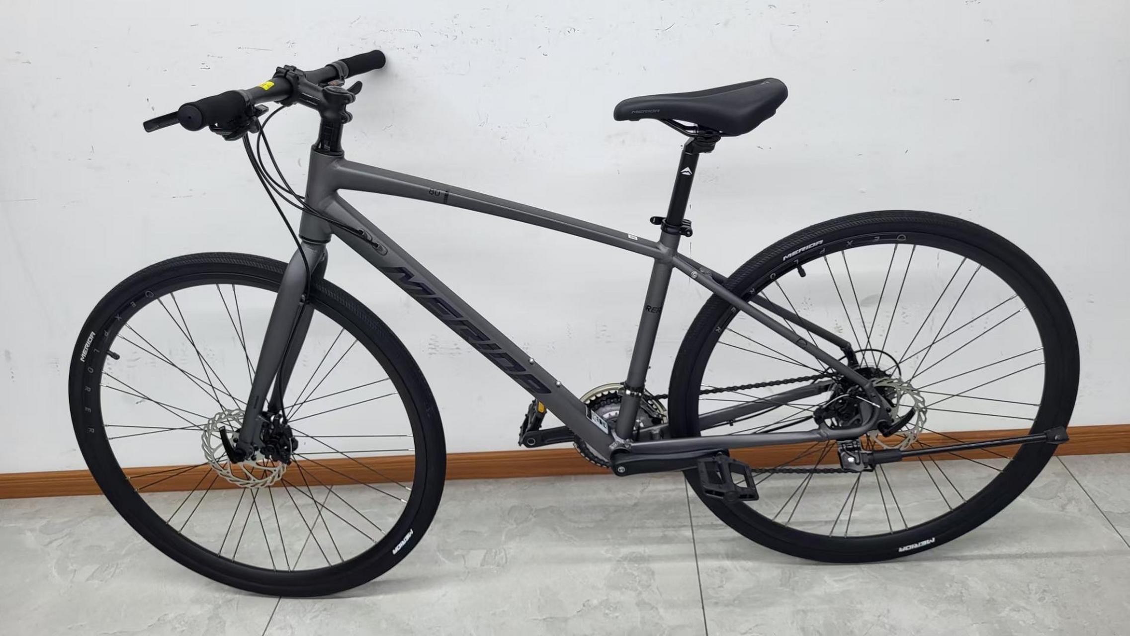 美利达探索者80,平把公路车 铝合金车架,禧玛诺21档变速,机械碟刹