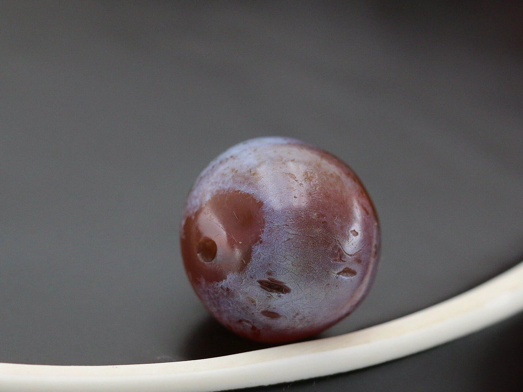 藏系传世唐球玛瑙大圆珠 藏系千年唐球玛瑙 圆珠精品20mm 细节如图!