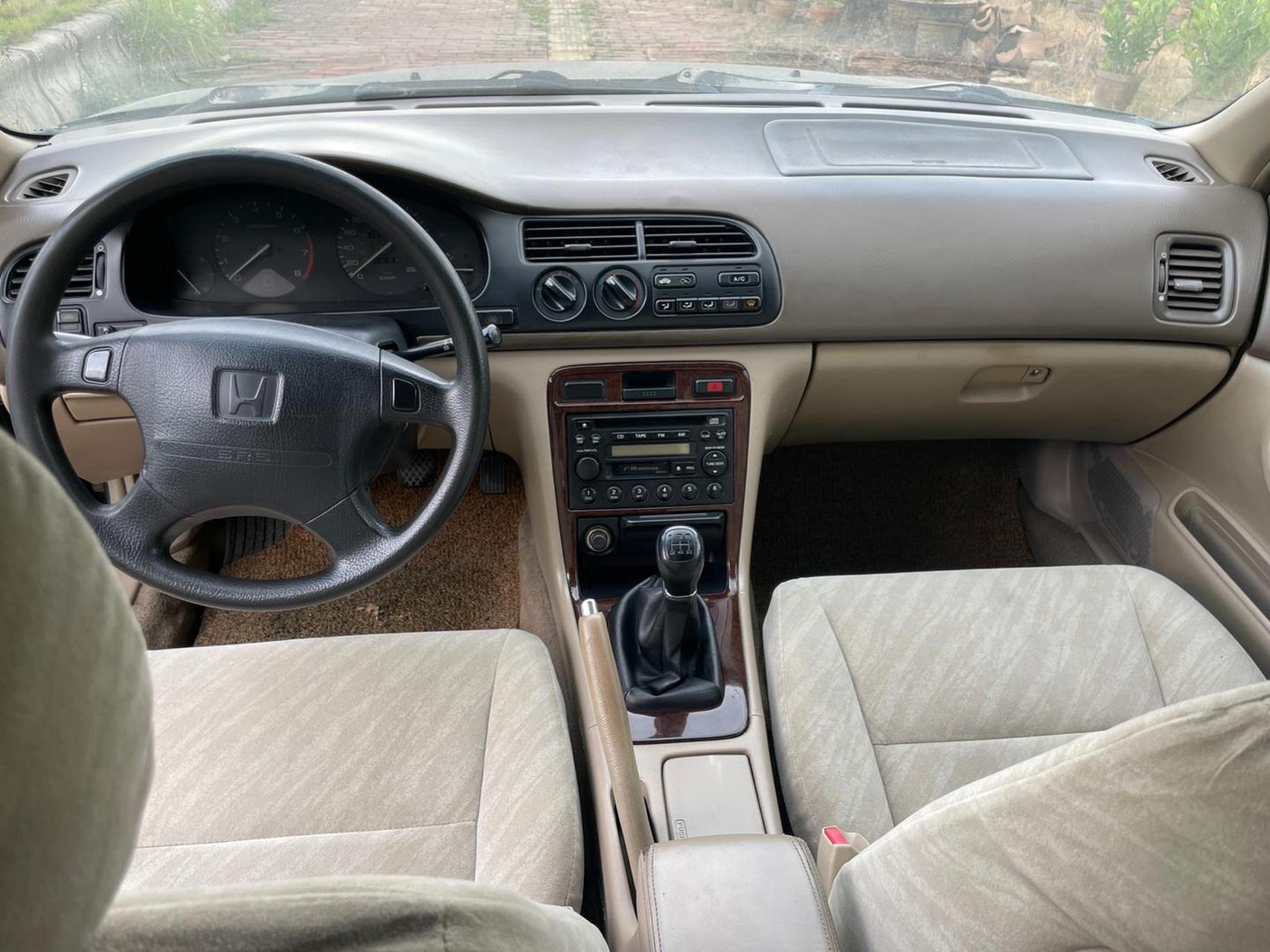 95年佛山牌本田雅阁cd5 经典老车稀有毒物五代雅阁cd5手续齐全,稀有