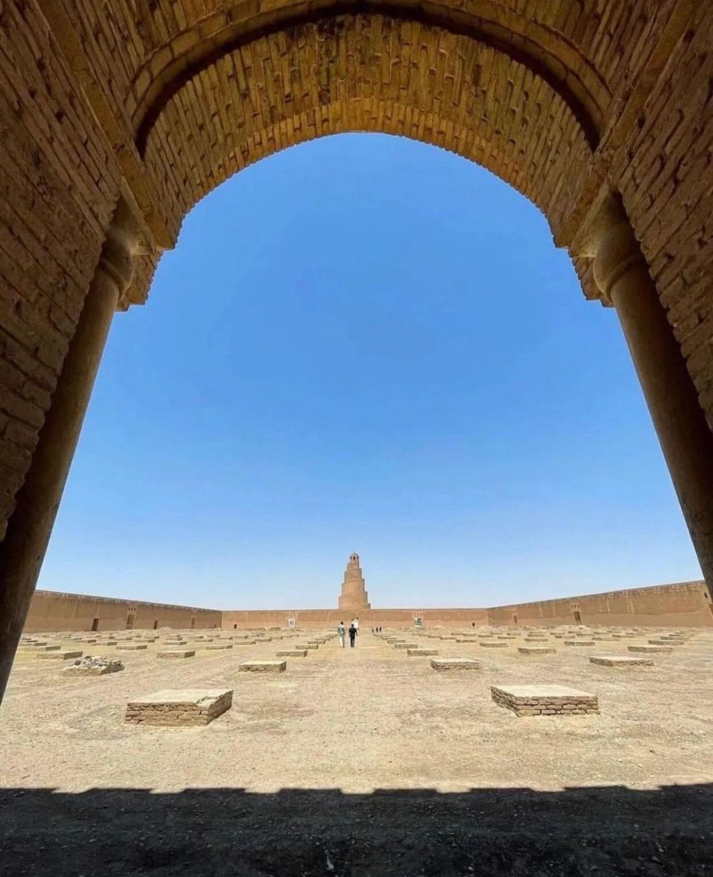 萨马拉大清真寺是位于伊拉克萨马拉的一座9世纪清真寺.