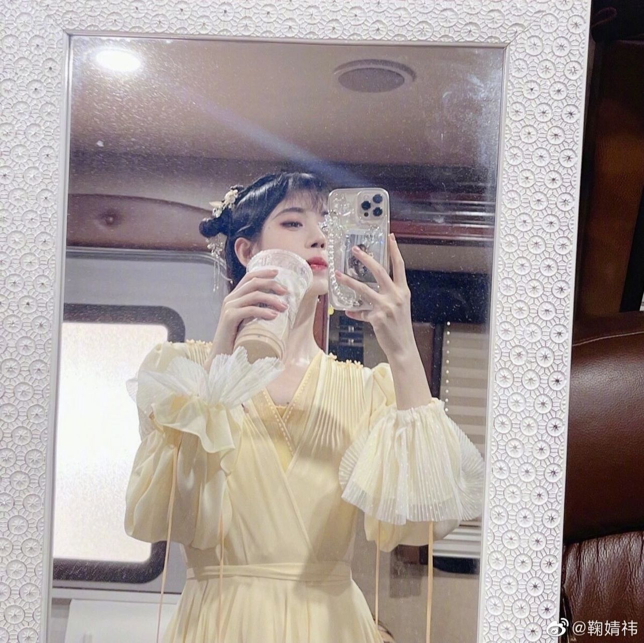 鞠婧祎|《花戎》 小鞠喝奶茶好93爱