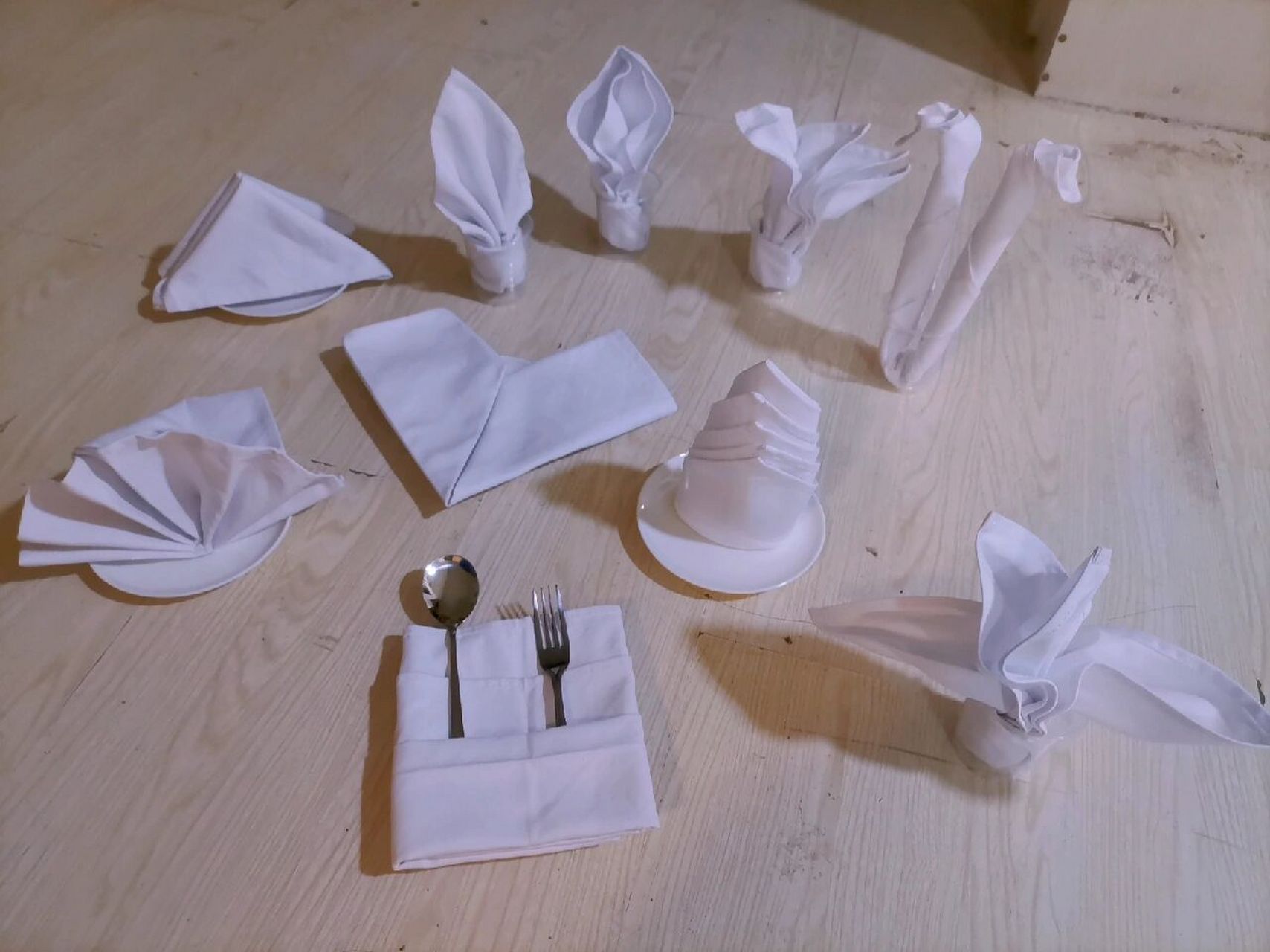 酒店技能:  折花 025杯花 5盘花