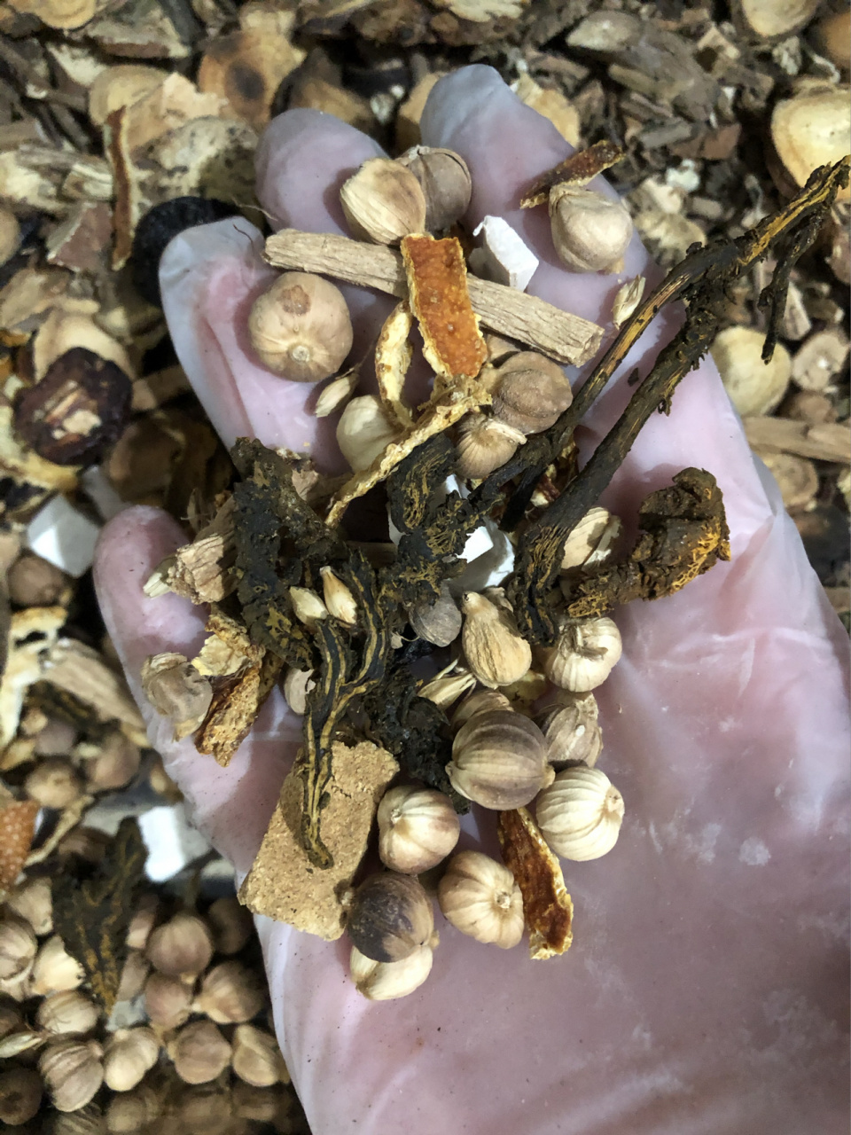 记得我第一次接触资生丸是我一起学习中医的一个朋友给的.