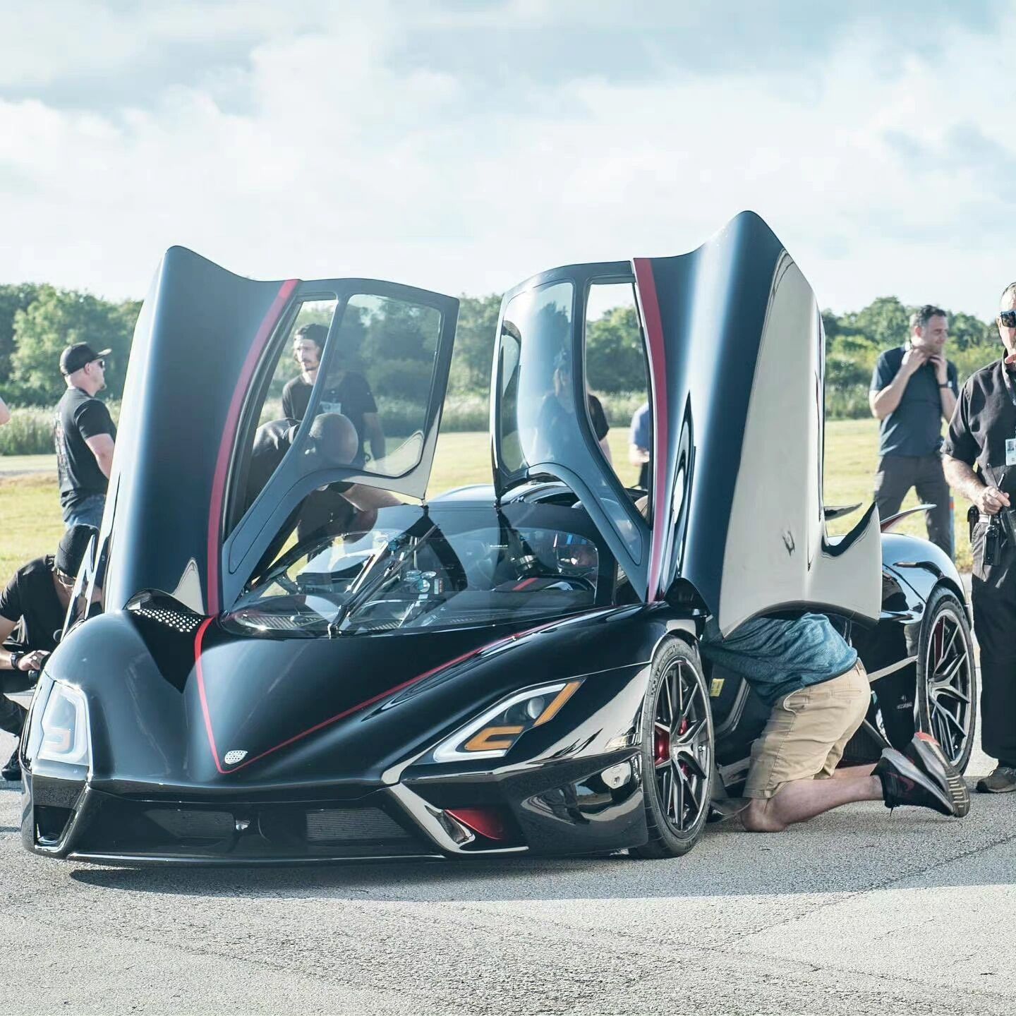 西尔贝tuatara 06美国大蜥蜴 产至漂亮国的超跑,听说很牛逼