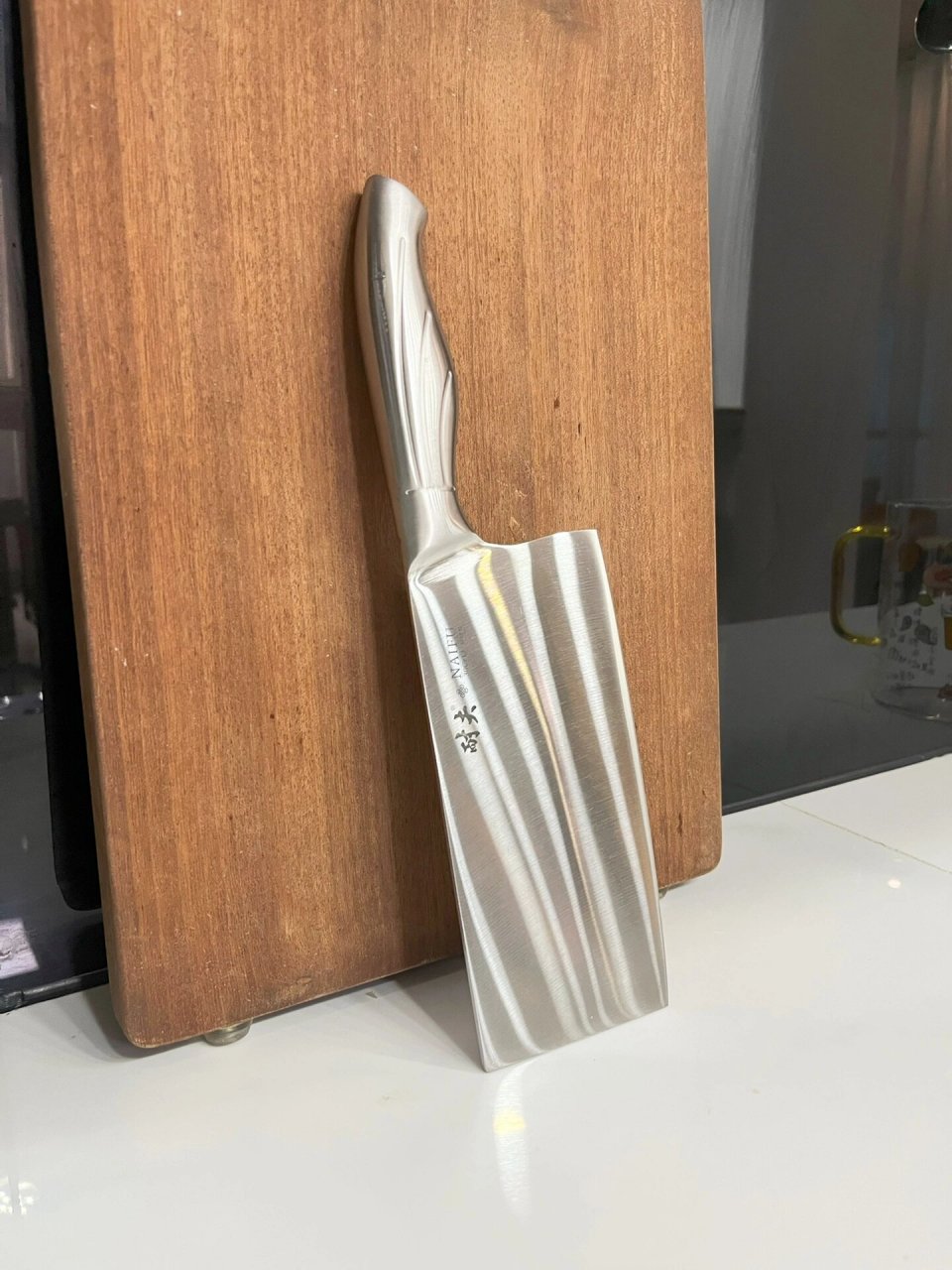 你们有没有发现一种情况,家里的菜刀老是容易卷刃!