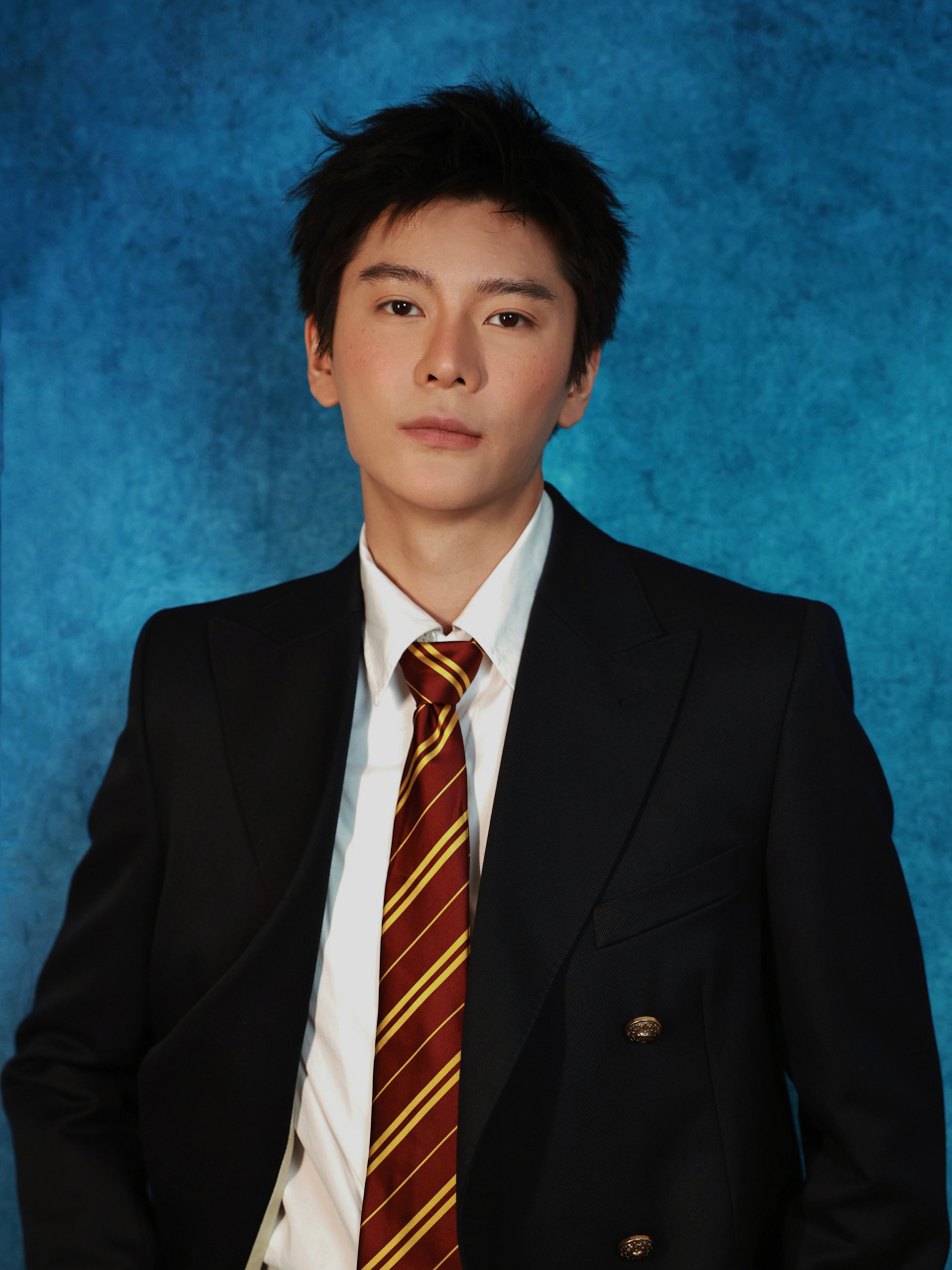 王乾越##王乾越庄远##某年某越某日#   2305010