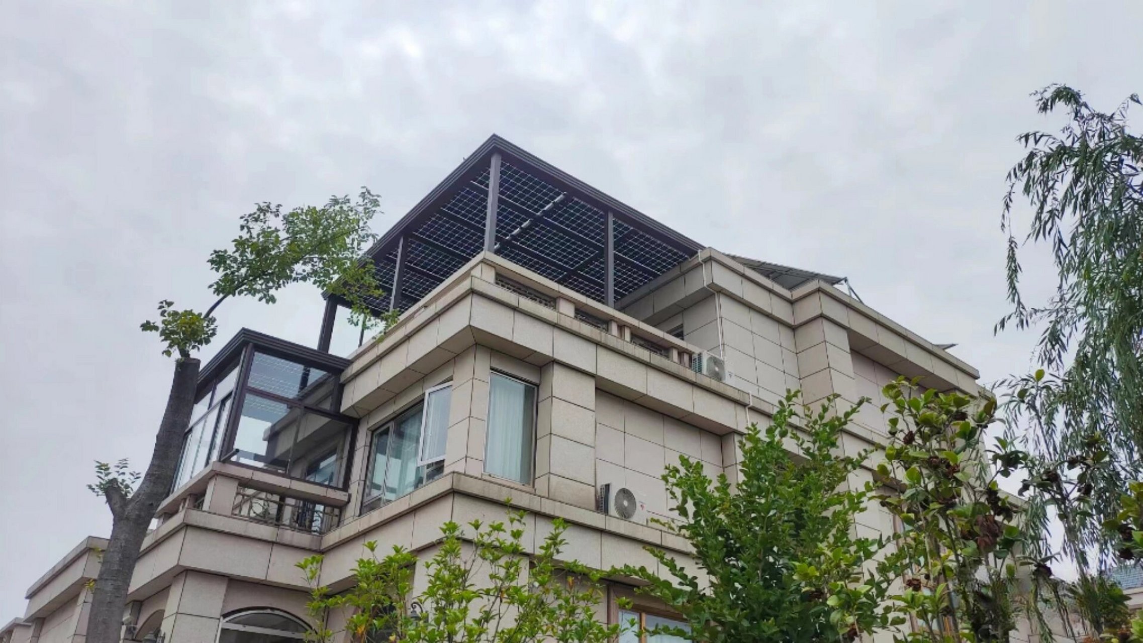 【铝合金支架】光伏阳光棚 别墅/自建房屋顶安装光伏阳光棚到底有多好