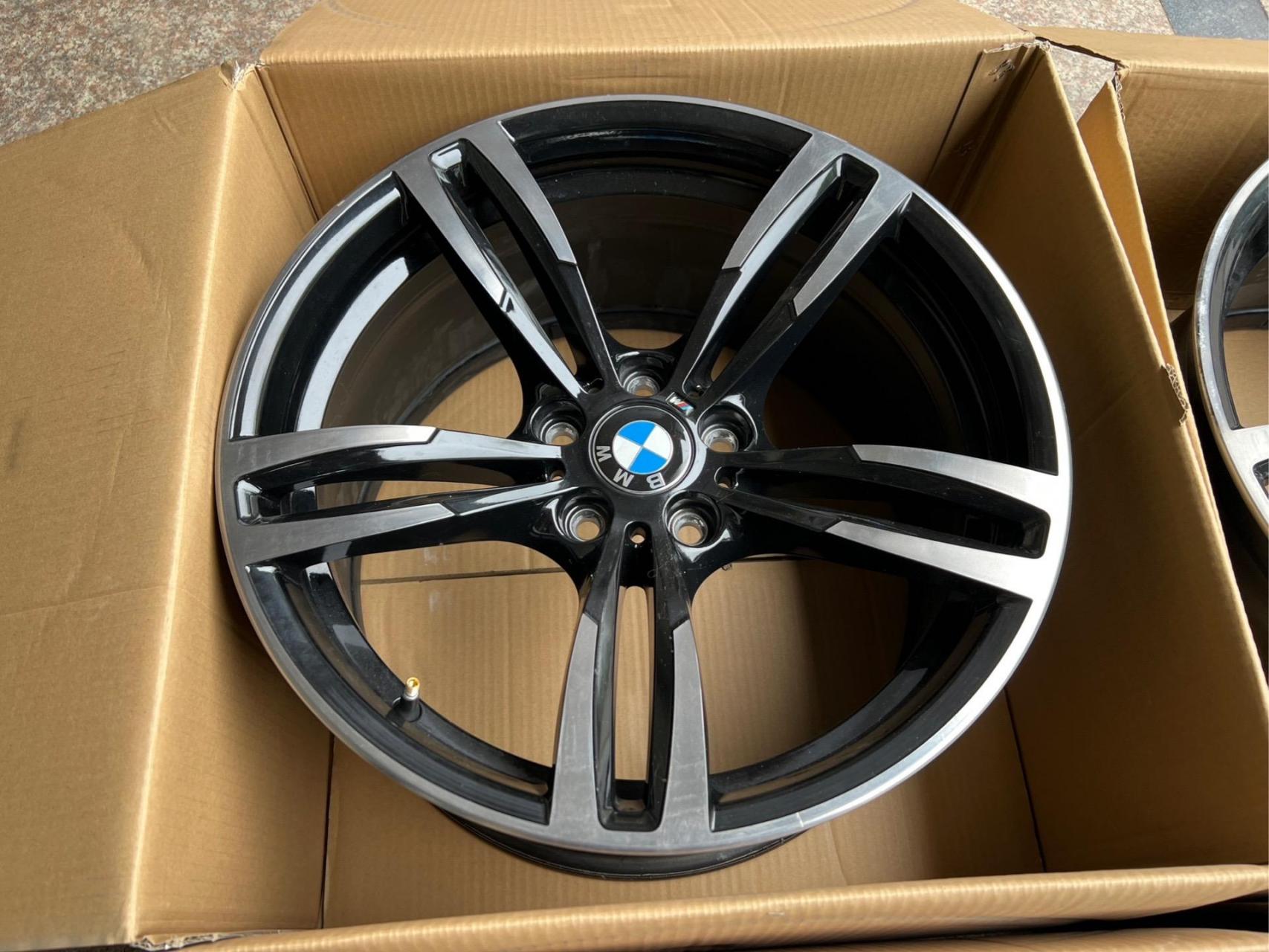 宝马437m  m4原装锻造轮毂(一个轮毂1500元)运费另算 德国进口 原装枪