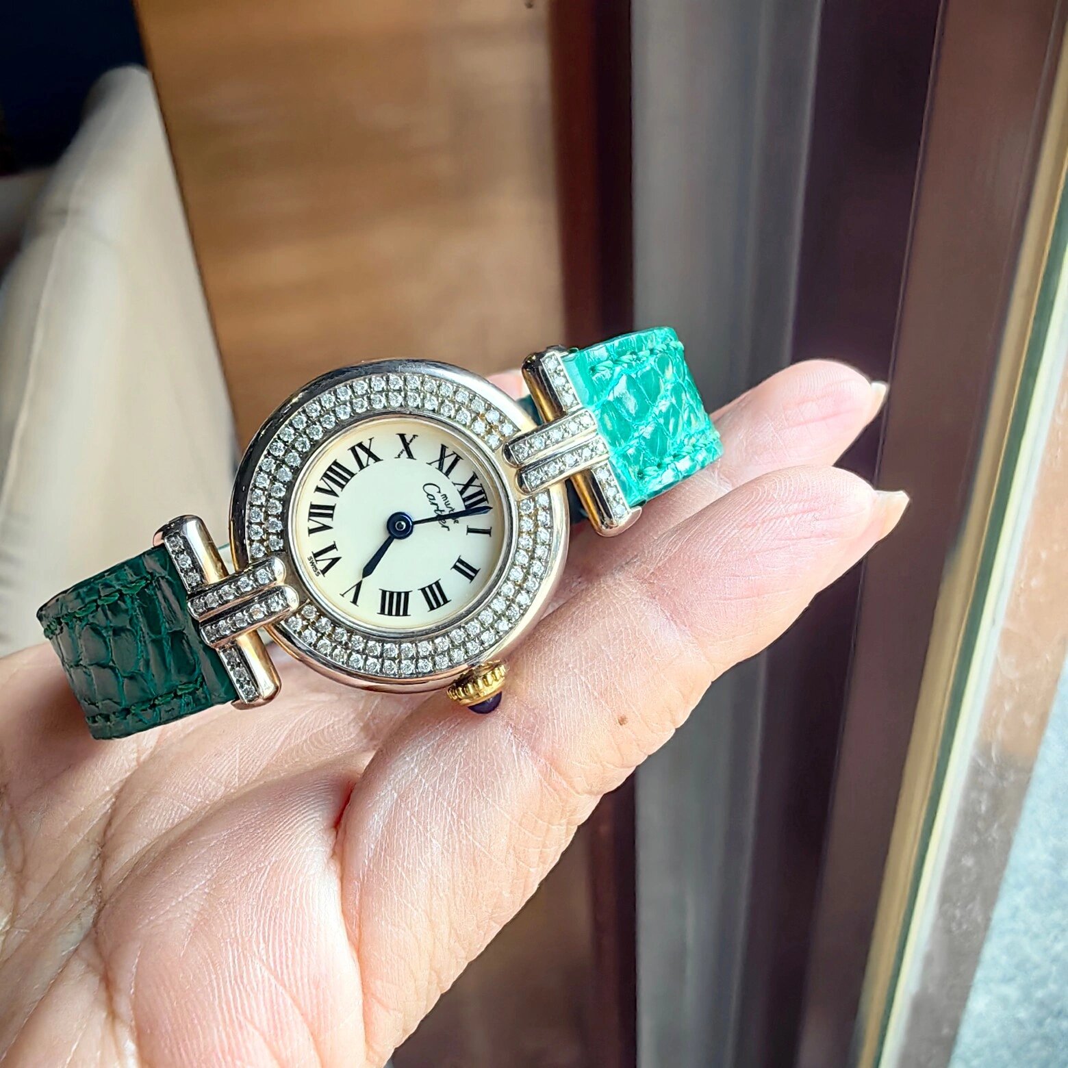 cartier卡地亚中古款小旋风系列,925银包金石英女表,26mm表径,后镶