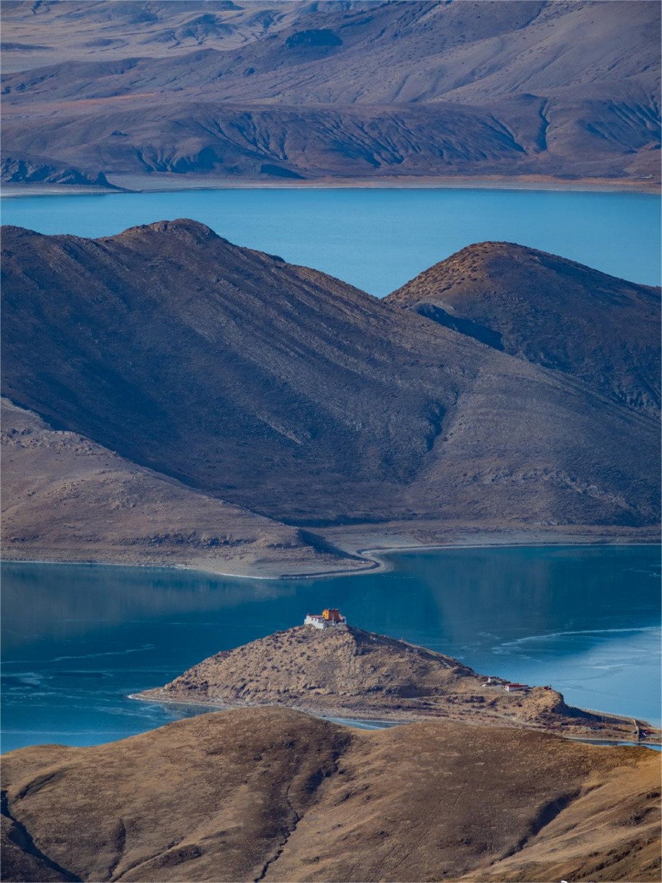 羊湖丨游览攻略分享 出行准备: 1,证件:身份证,学生证,士官证等(景区