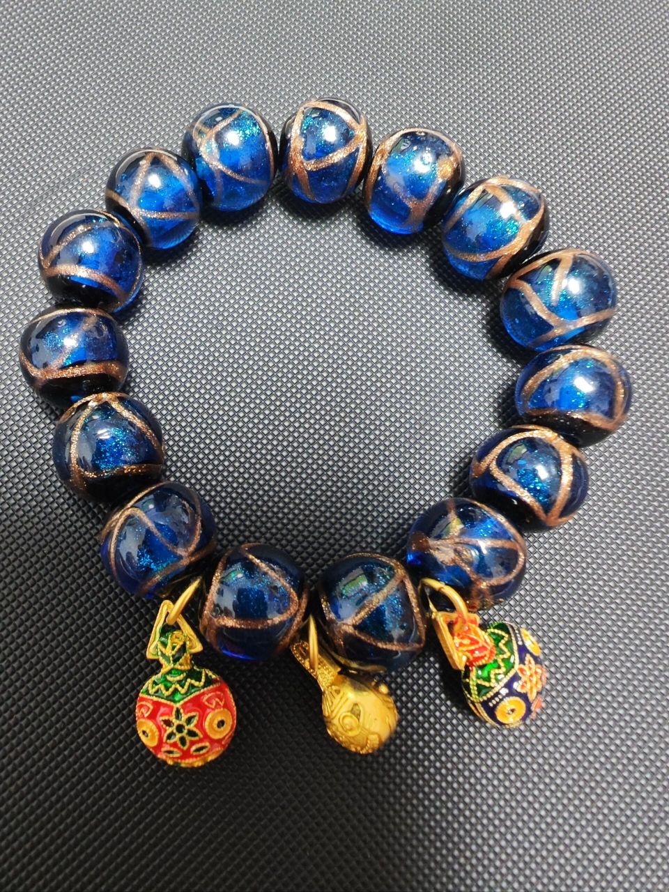 给家人在潘家园入雍和宫同款香灰琉璃手串!