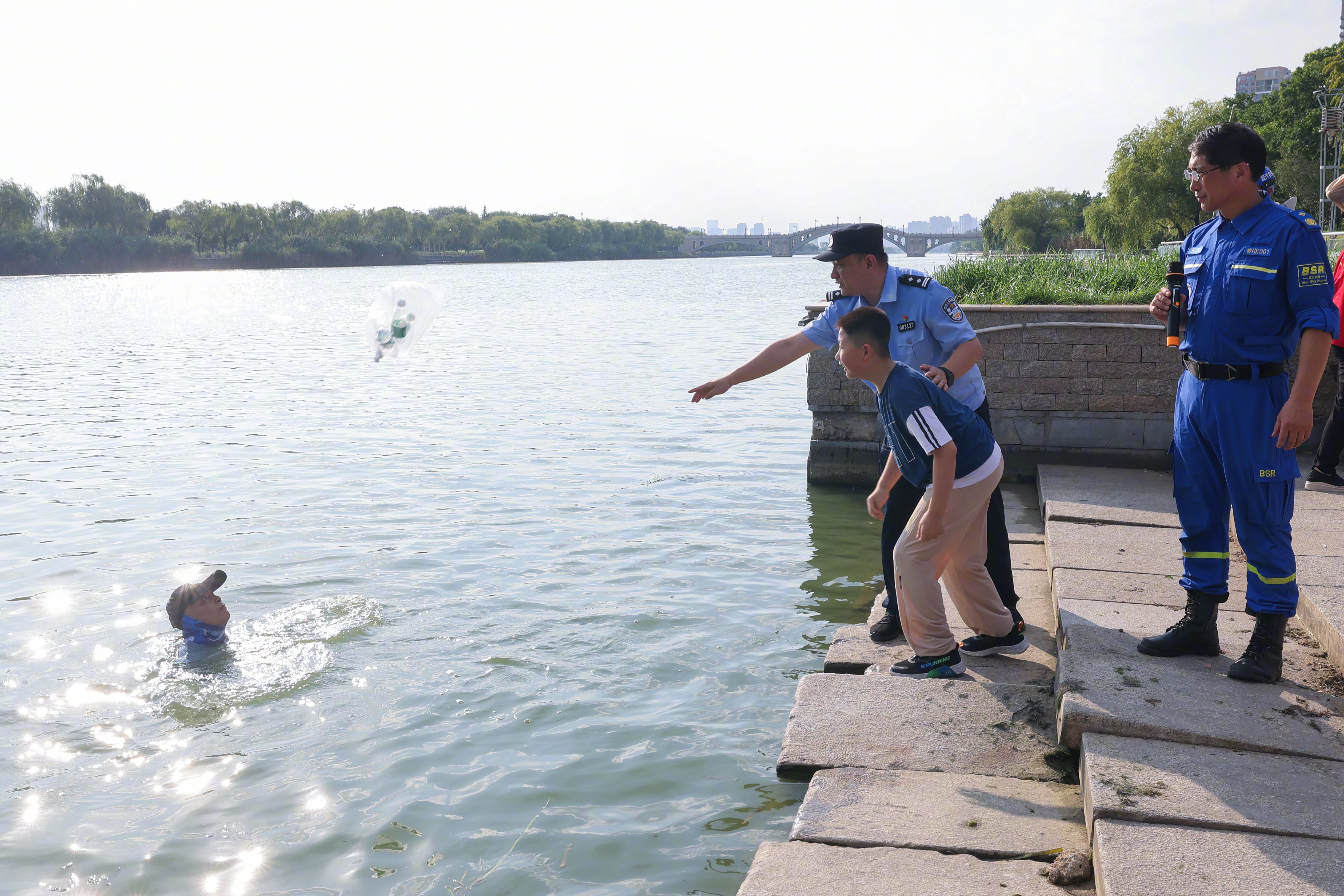 【守护当"夏","警"防溺水#青春护航# 】在#世界预防溺水日#到来之际,7