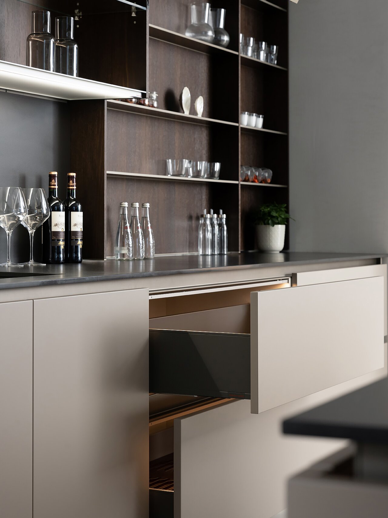 意式极简定制橱柜细节!