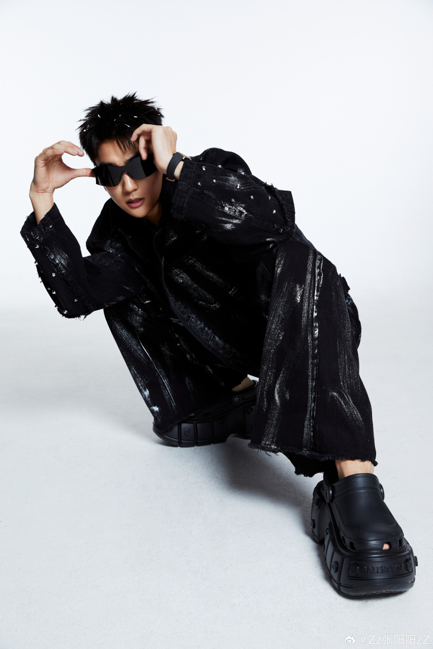 一个热爱说唱的情歌歌手 新歌 不是情歌 是说唱 歌手本人:张阳阳 专业