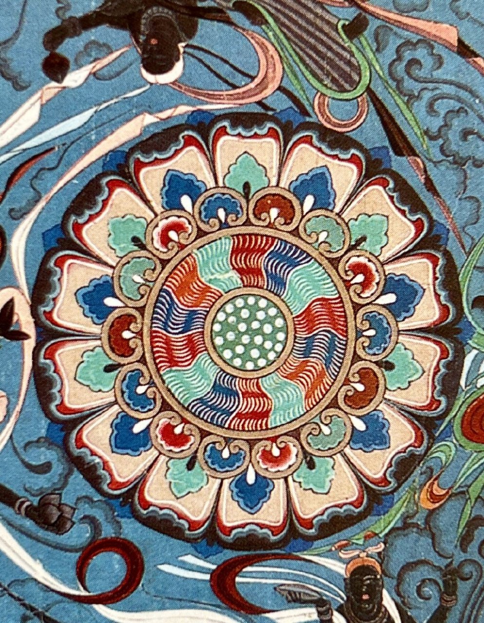 匠人馆 | 敦煌 · 莲花飞天藻井 分享来源于 雨演眼中的世界 拍摄的