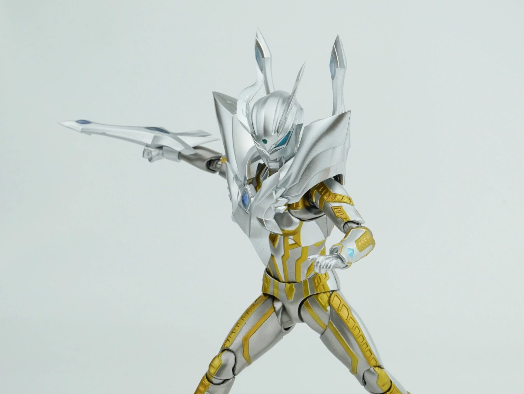 shf 究极光辉赛罗 反击吧,赛罗!