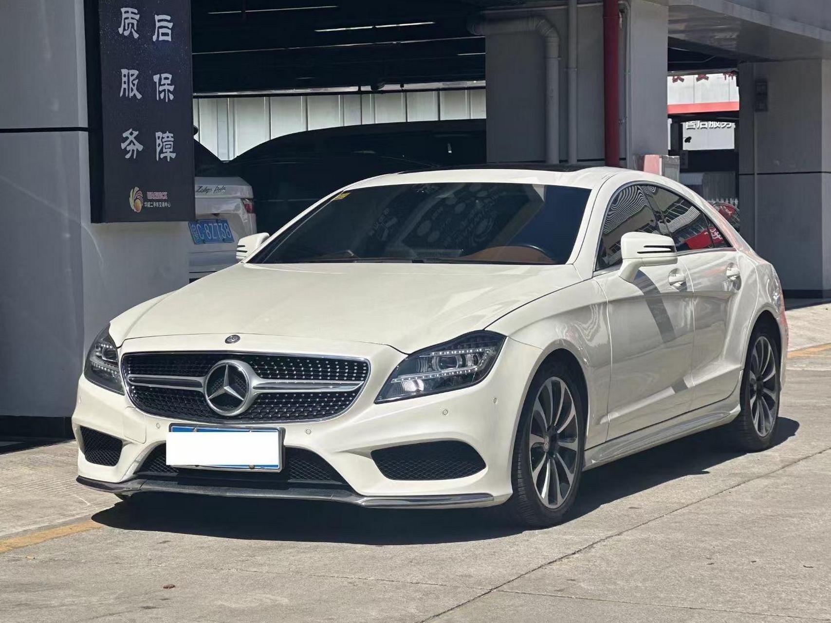 xx万元 15年奔驰cls 320   排量:3.