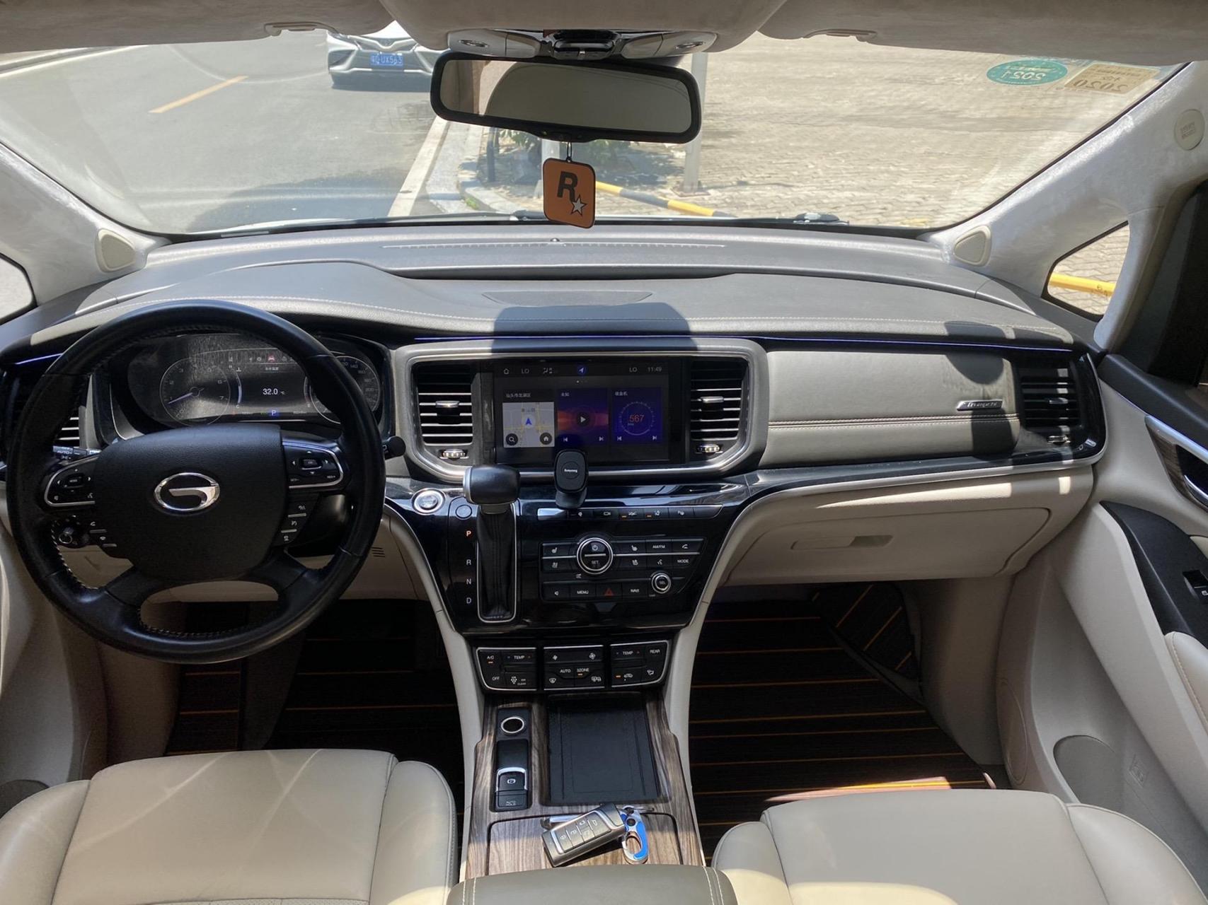 商务车.新到2018年广汽传祺m8,320t 旗舰版七座,指导价25.