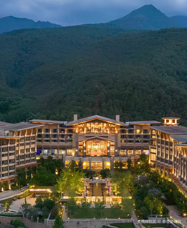 背靠苍山俯瞰洱海,大理希尔顿|_大理实力希尔顿酒店