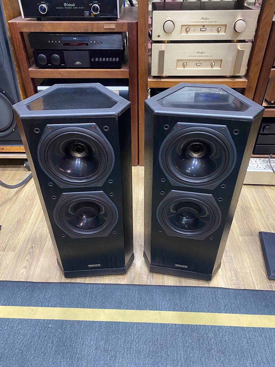 原装正品英国tannoy天朗落地音箱 型号:611二代/附带原装网罩