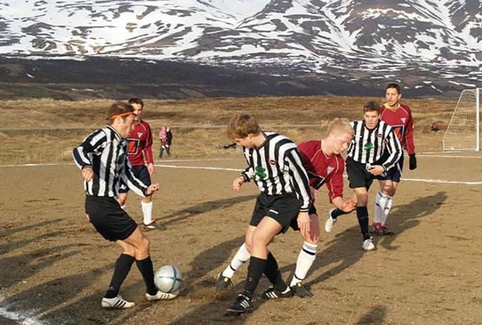 冰岛足球队备战欧洲比赛，迎接挑战