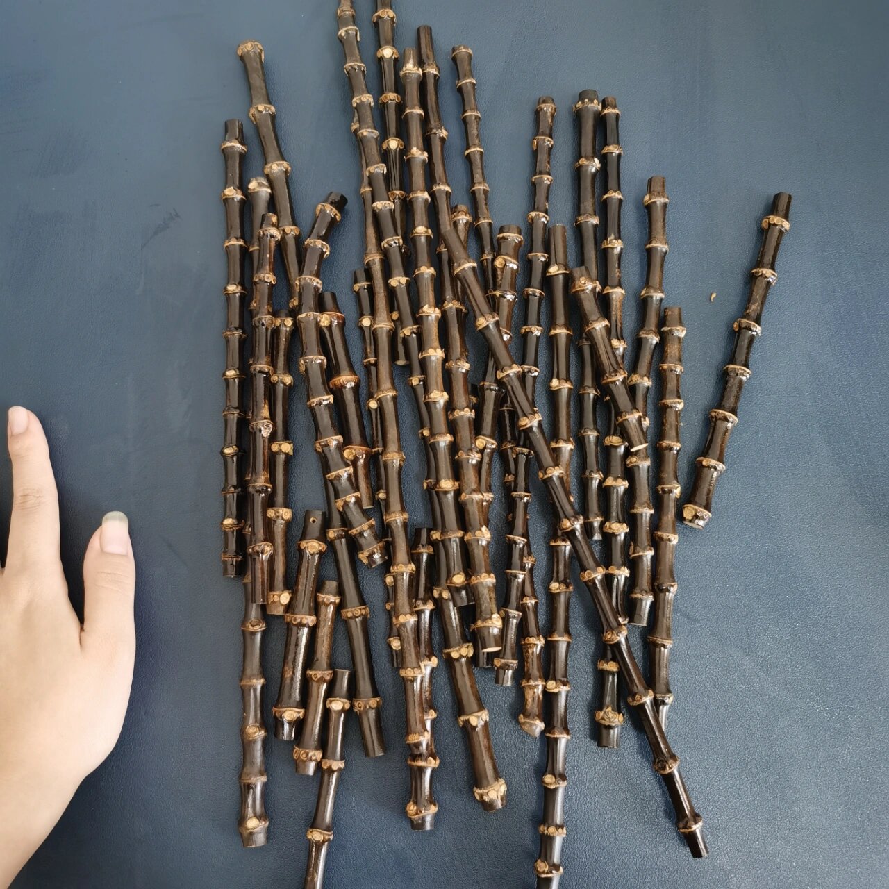 黑色的竹根要哪来做什么!