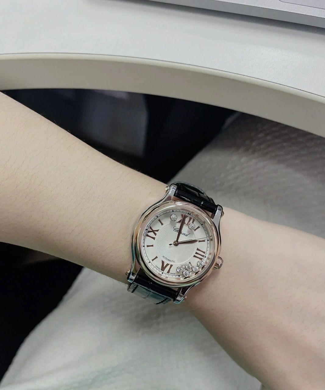 萧邦灵动钻石女表,精致女神约会必备手表 肖邦happy sport 灵动钻石