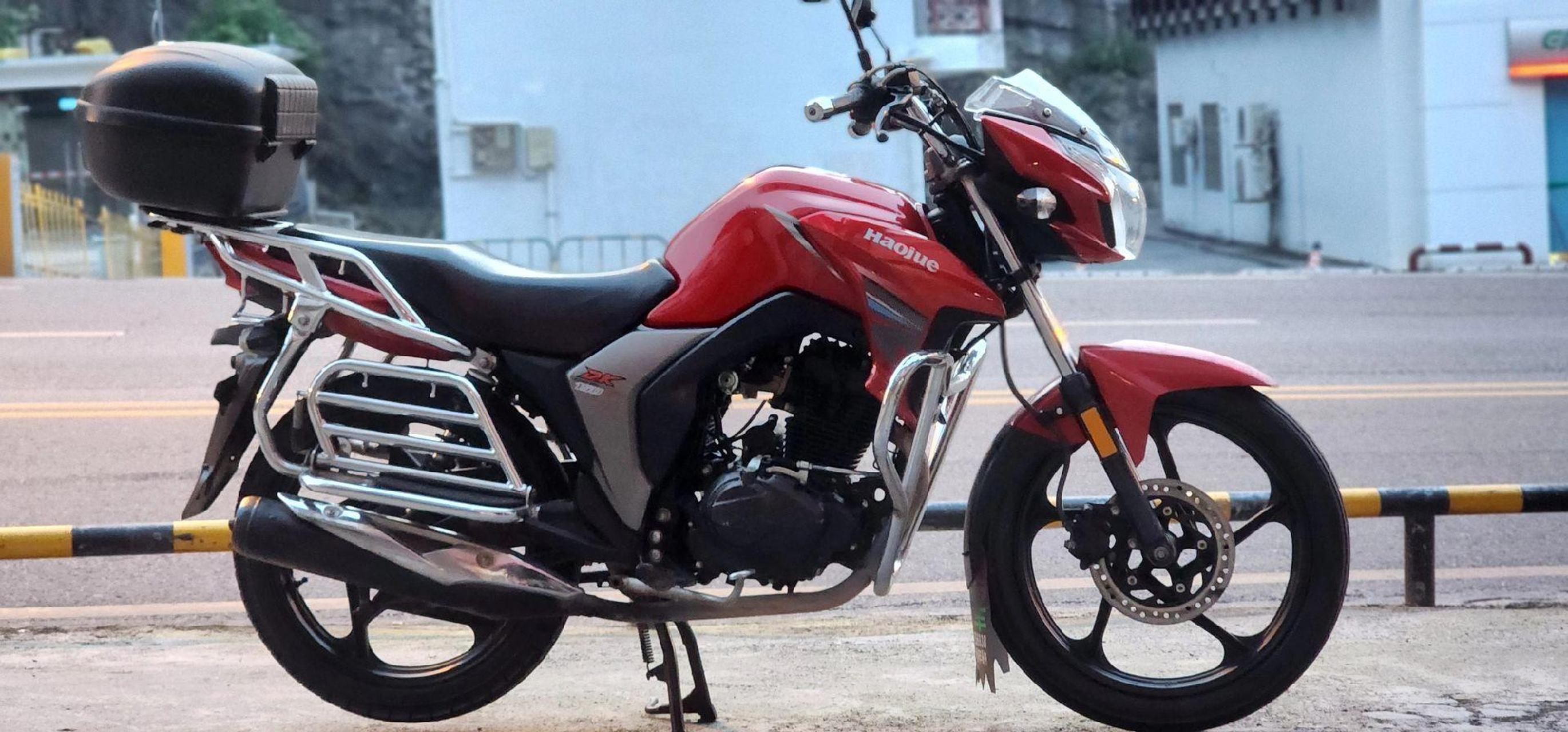 豪爵dk150电喷,保险才买的,车况橙色精品,价格不高三千多,随时可以