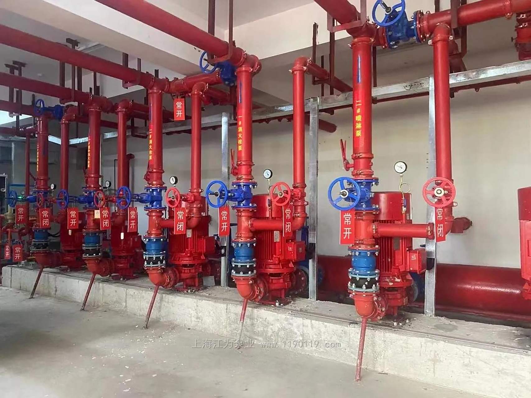 这个消防泵房看起来非常整洁,干净 感觉安装质量不错 大家看看 感觉