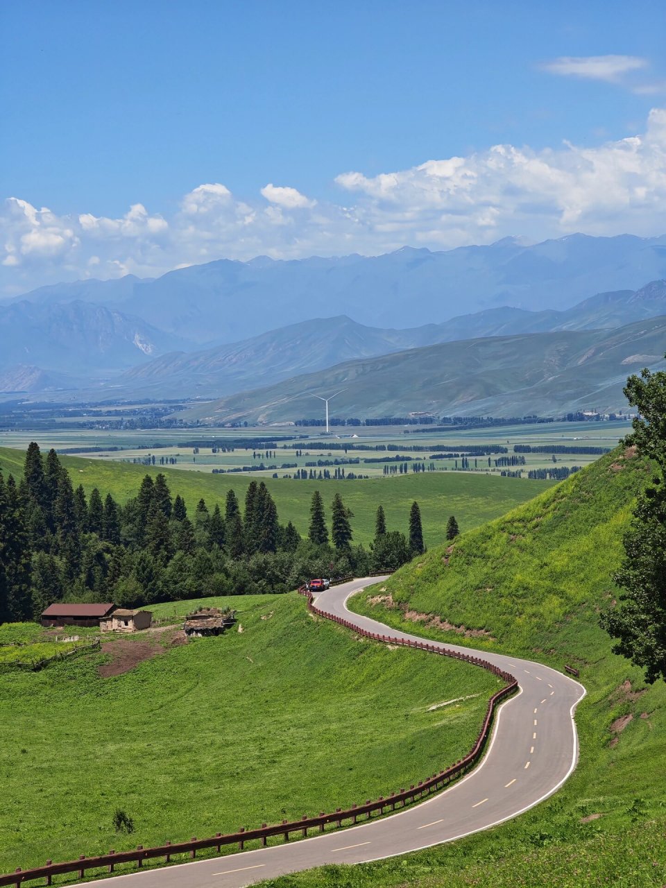 73这里只说自驾门票,景区一天只卖300张票,在微信小程序"智游那拉提
