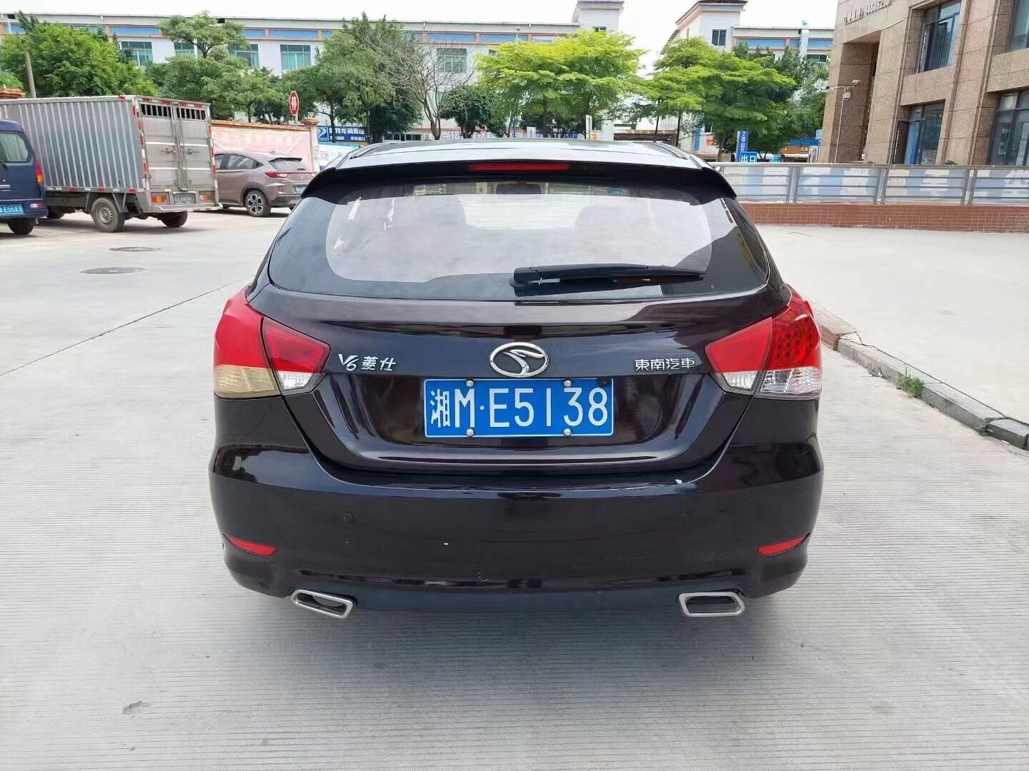 又要内饰靓,又要配置高的看过来,14年上牌东南v6菱仕 1