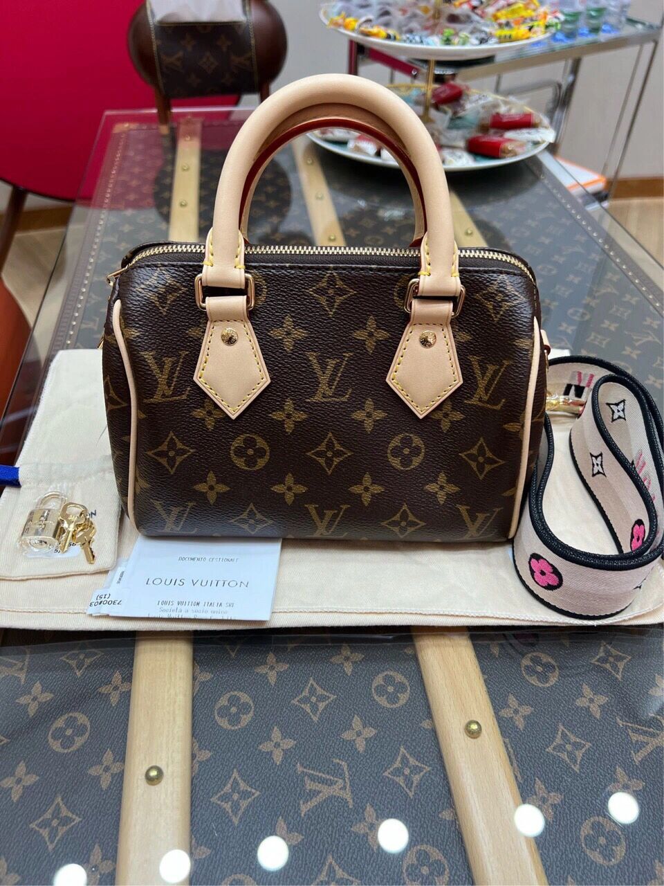 五款972022lv最热门的包包  lv今年最热门的五款包第一名自然是出道