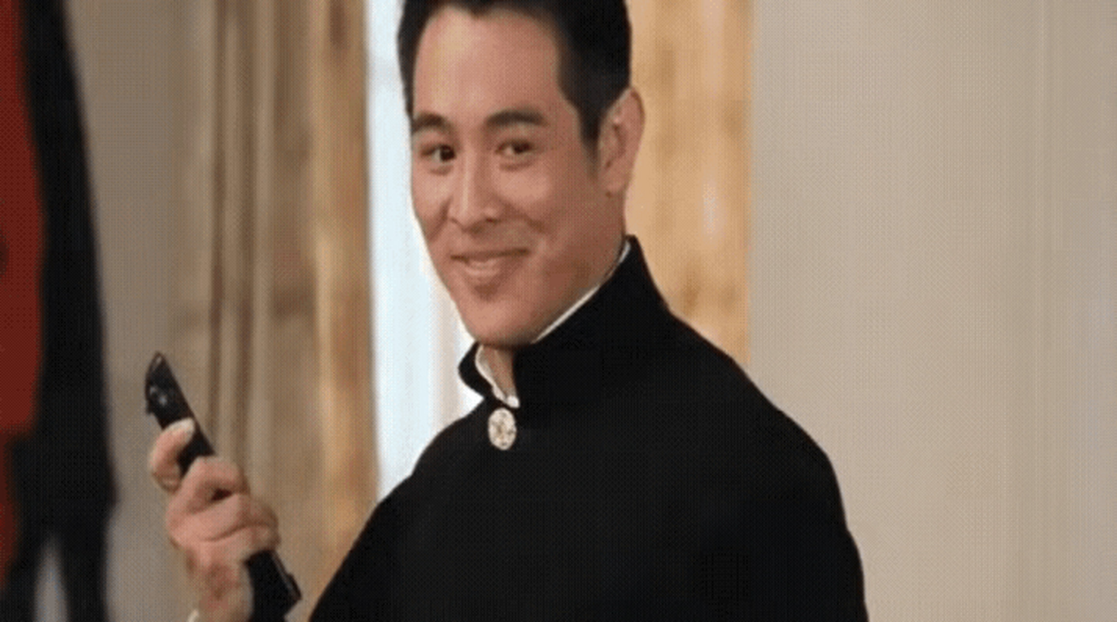 "功夫皇帝"李连杰初闯好莱坞,他的招牌动作门后侧踢,这一脚票房涨了