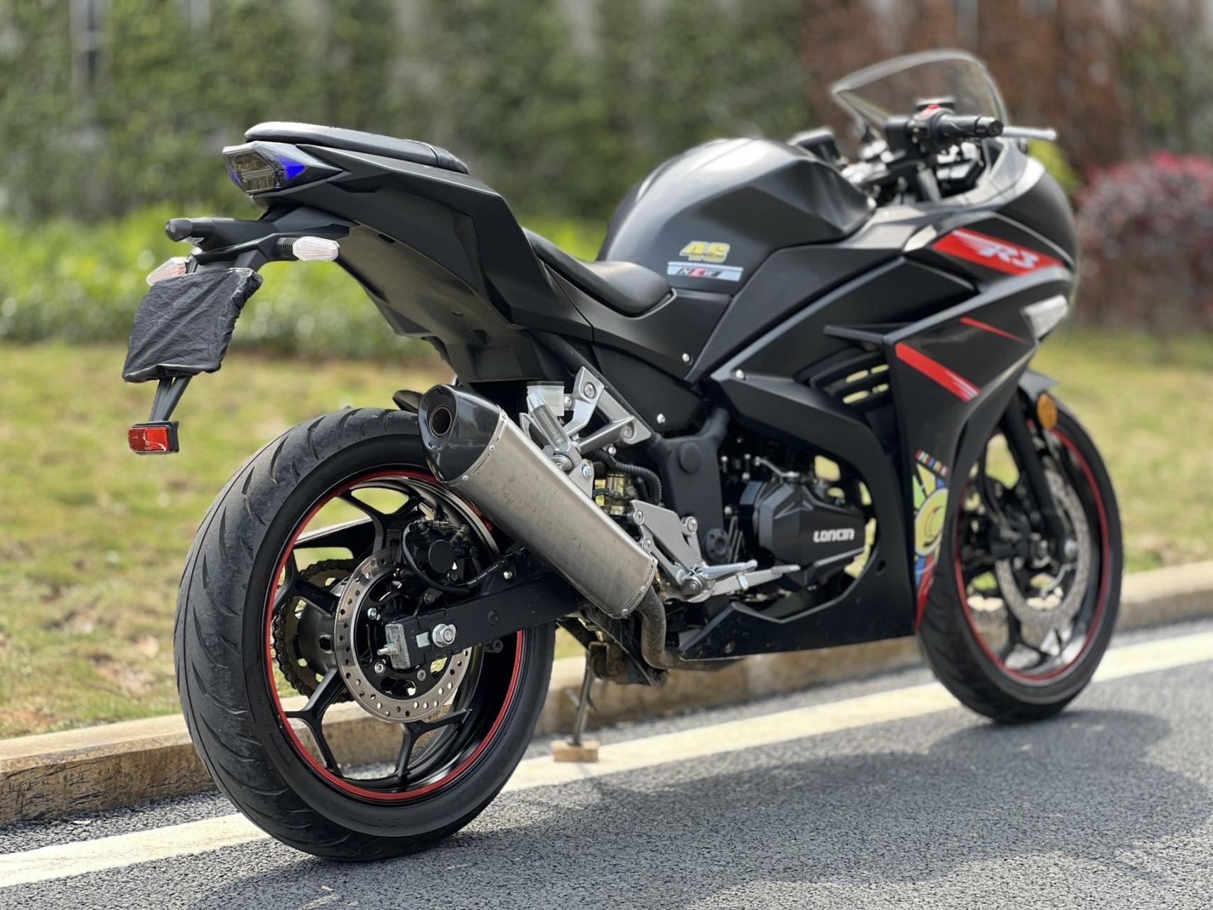 车型:大力神200c 年份:2023年 里程:1000公里 手续:牌证齐全,粤d协议