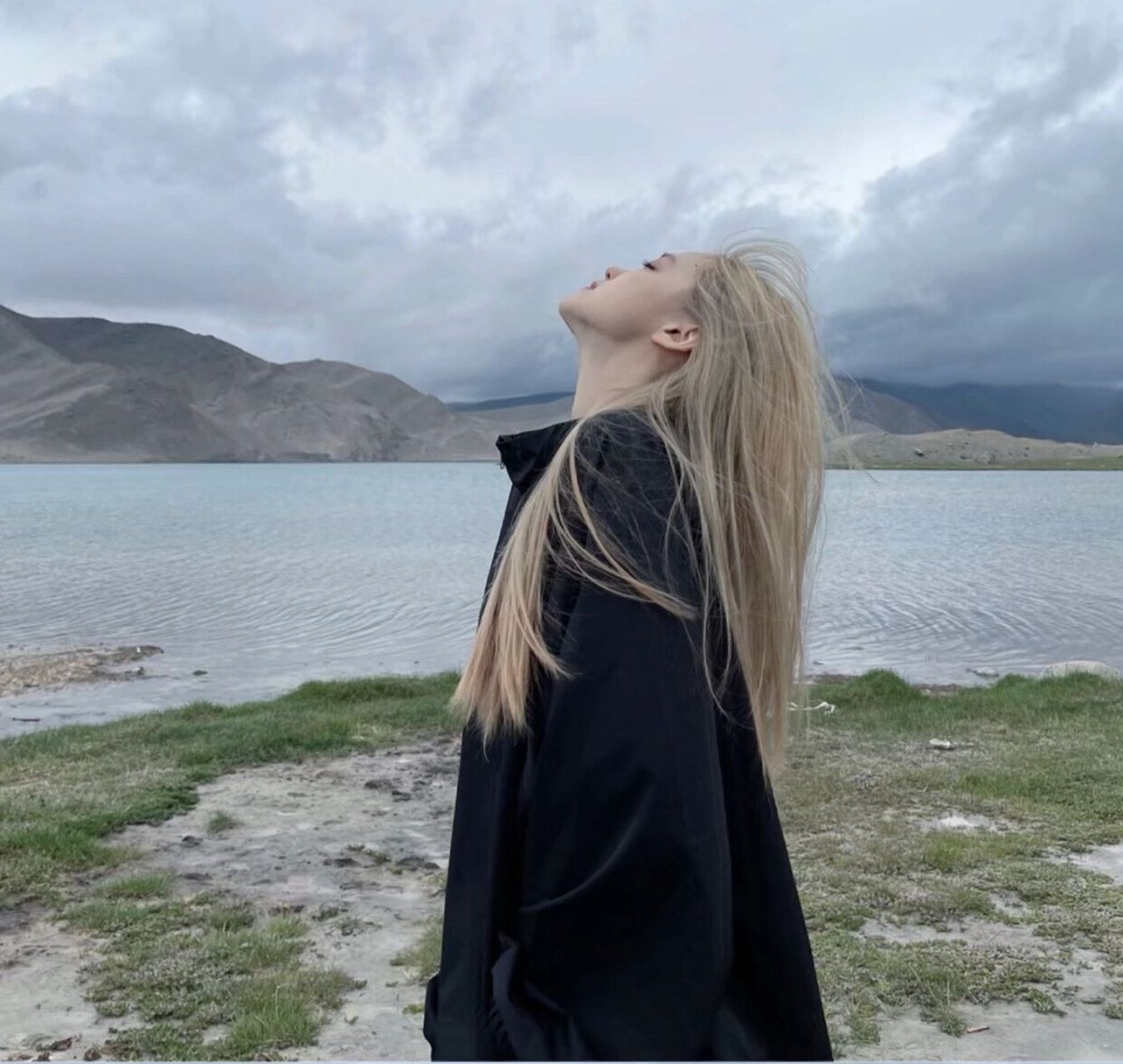 高质量ins头像 你离开后 我这身上刺的墨 割的疤 哭的痕迹 我 吃的每