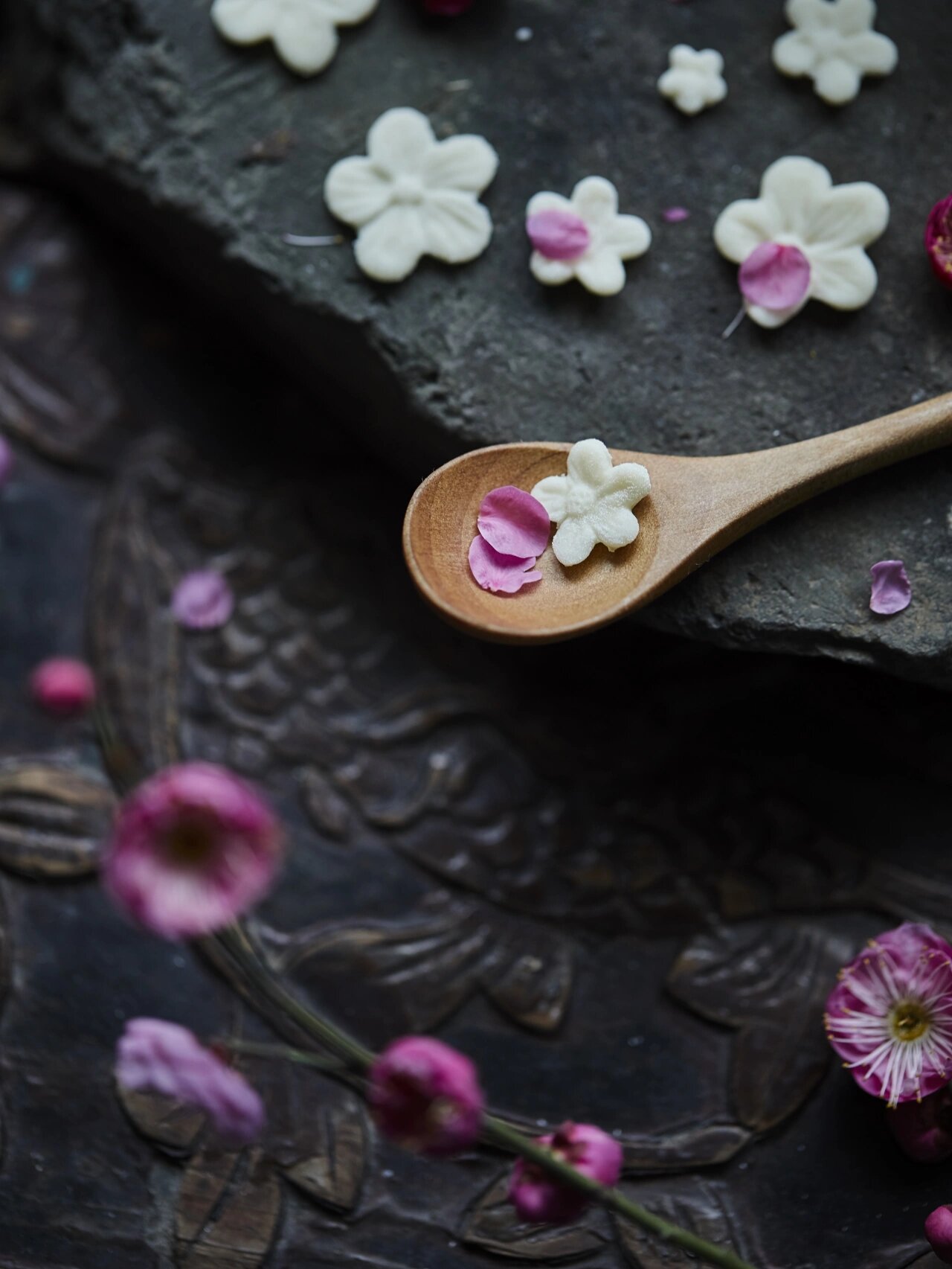 山家清供|梅花汤饼 林洪在山家清供里说吃完梅花汤饼有:"恍如孤山下