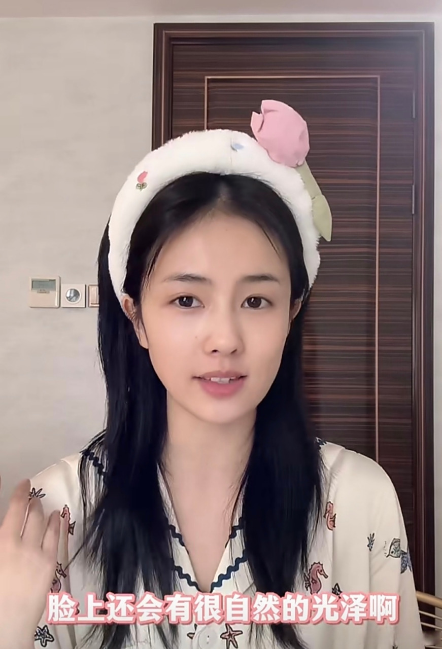 白鹿素颜分享在家护肤状态,素颜的白鹿也太温柔了,美得很天然