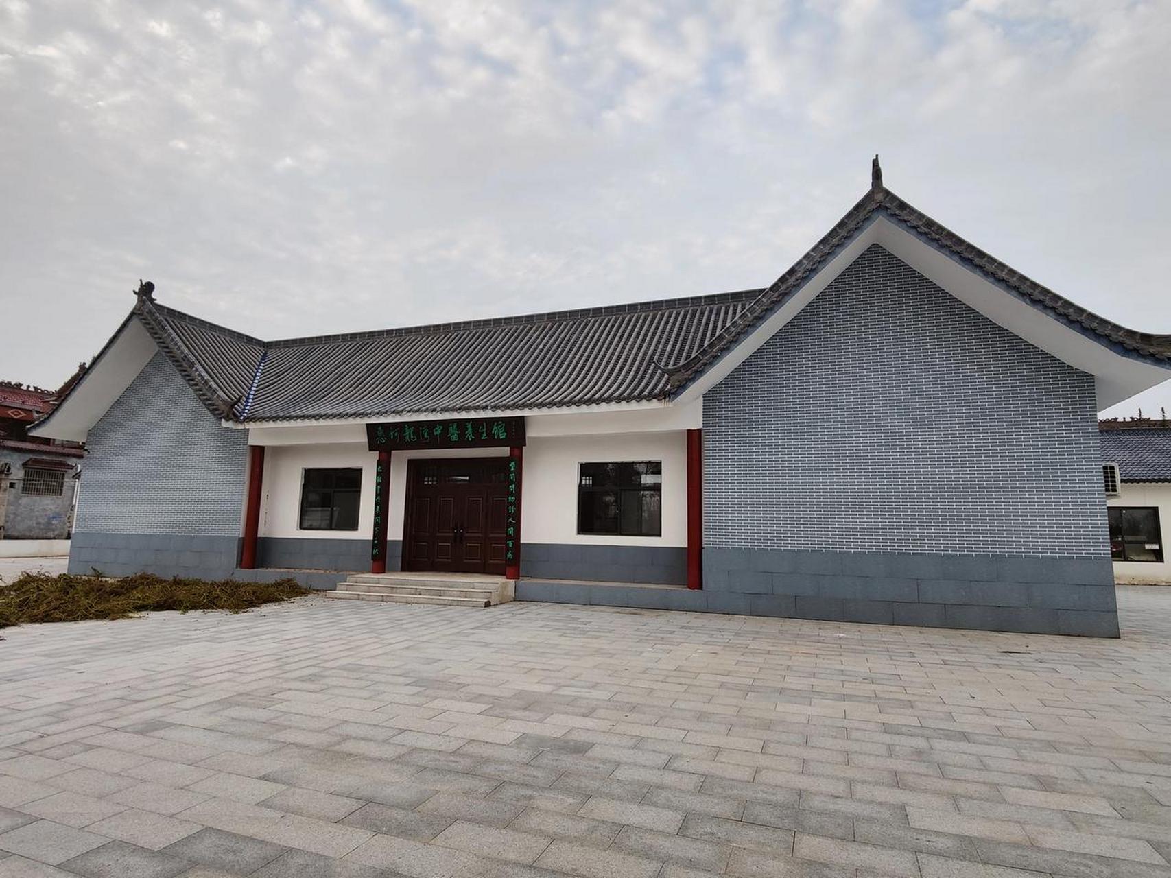 河南商丘睢县孙聚寨乡, 下面的一个小村子, 村子里有一个大广场, 名字