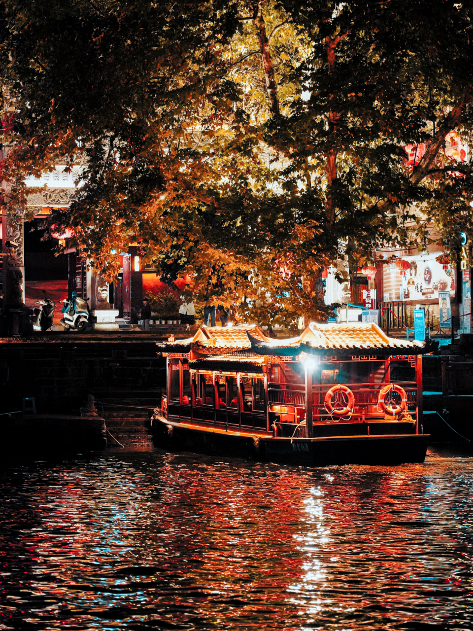 贵州|镇远古镇的夜,灯火阑珊,灿若繁星 镇远古镇夜景绚丽:碧绿的舞阳